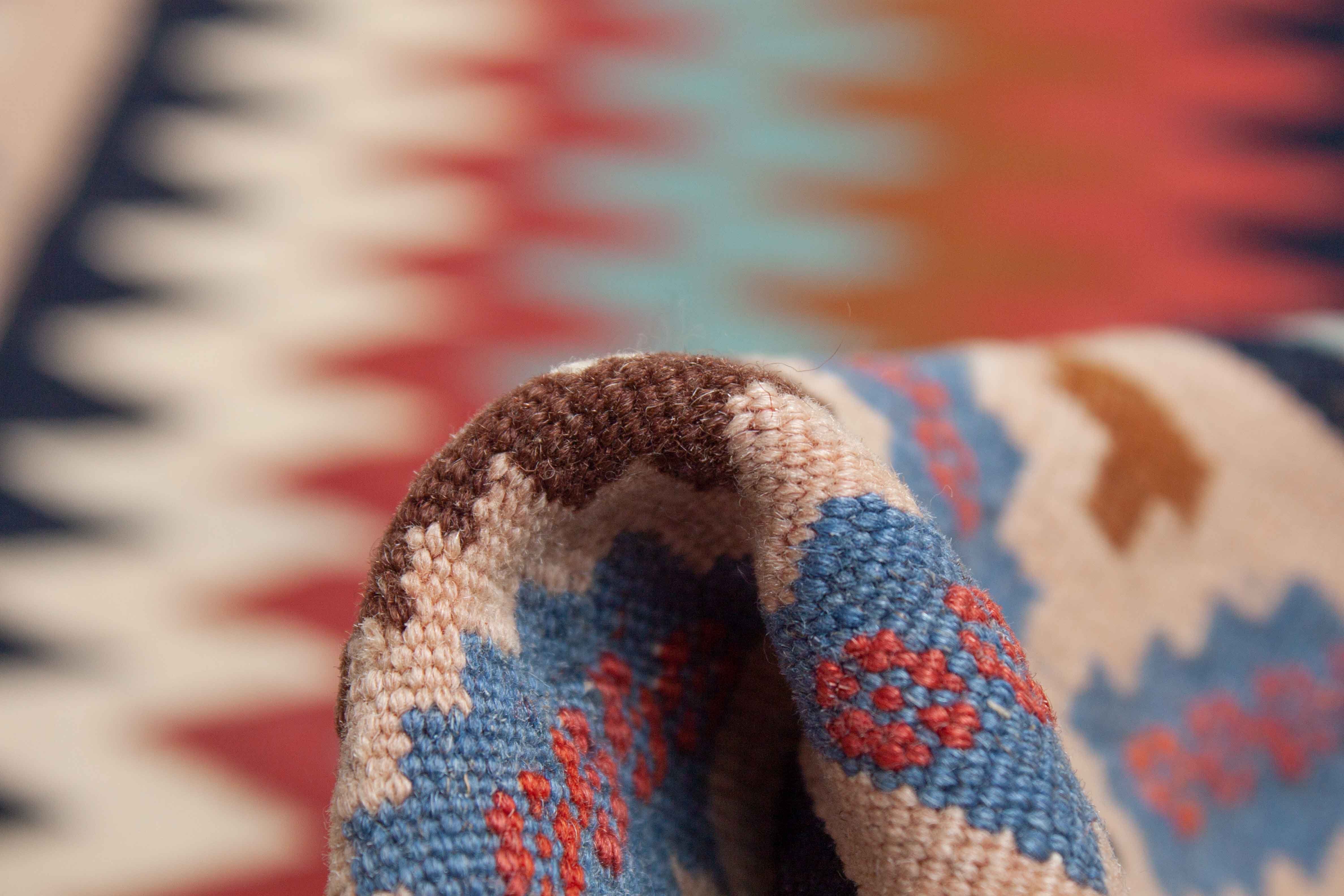 Eine Fotoaufnahme eines Sofreh Teppichs.