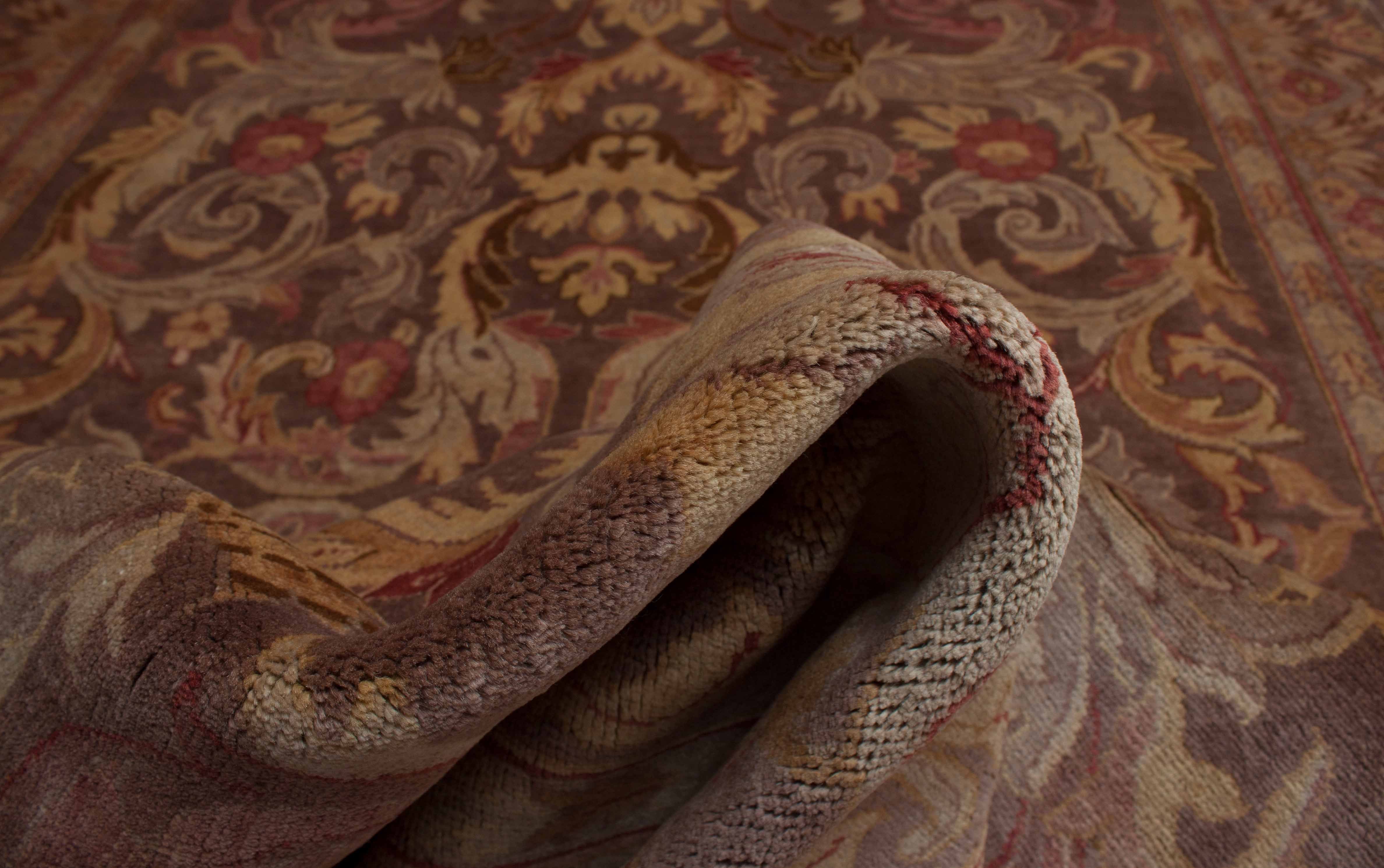 Eine Fotoaufnahme eines Ziegler Teppichs.