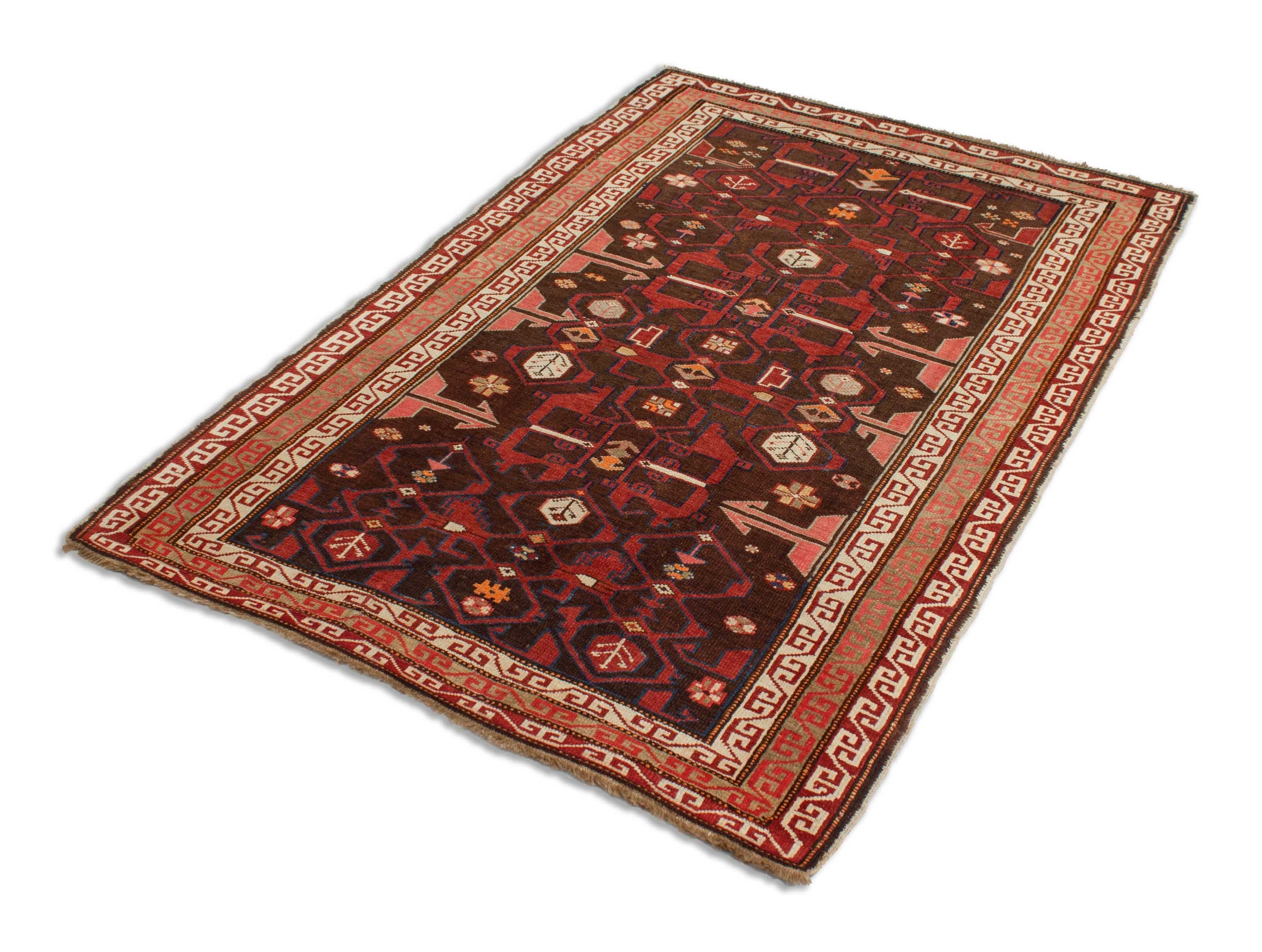 Eine Fotoaufnahme eines Perepedil Teppichs.