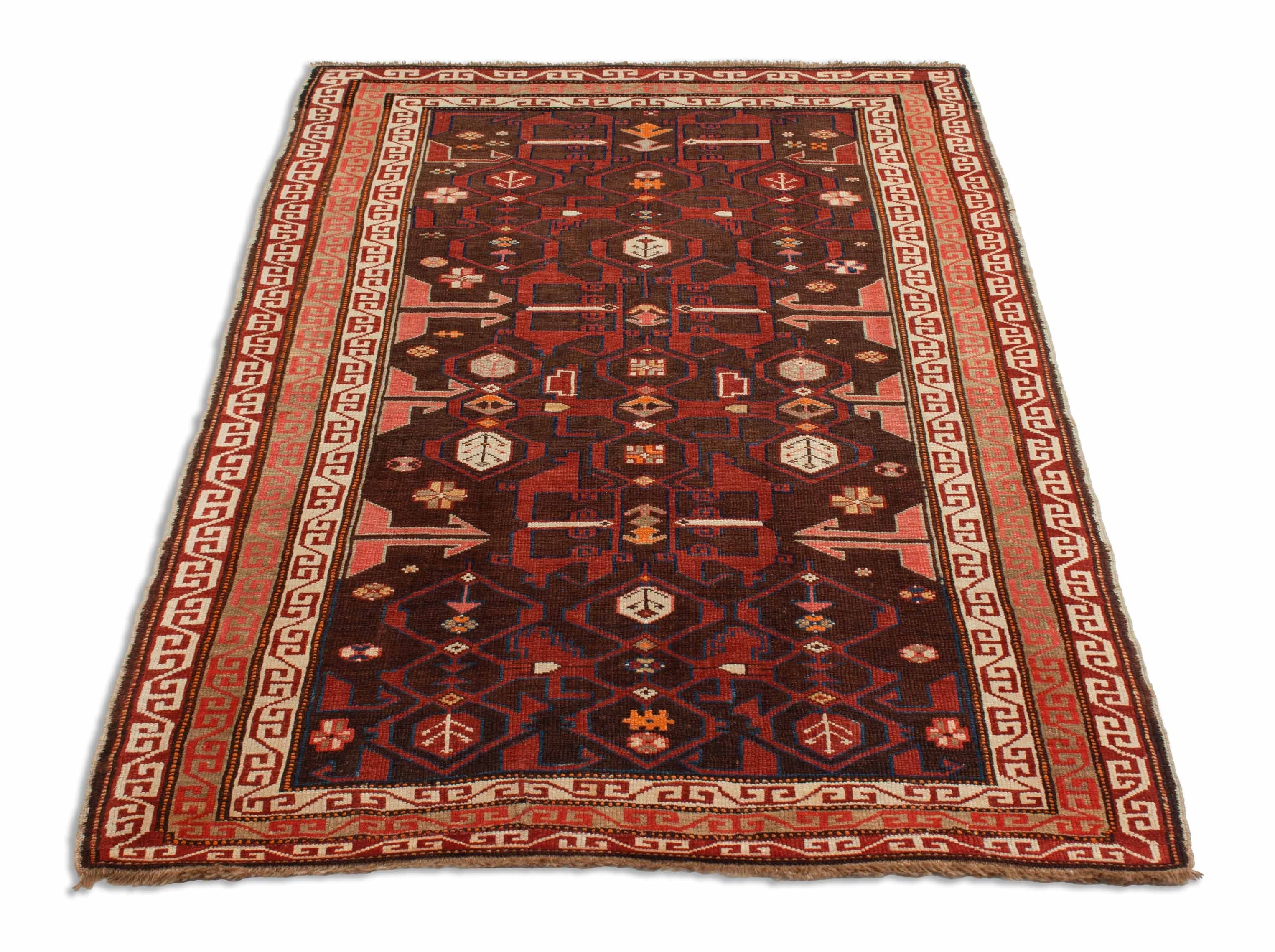 Eine Fotoaufnahme eines Perepedil Teppichs.