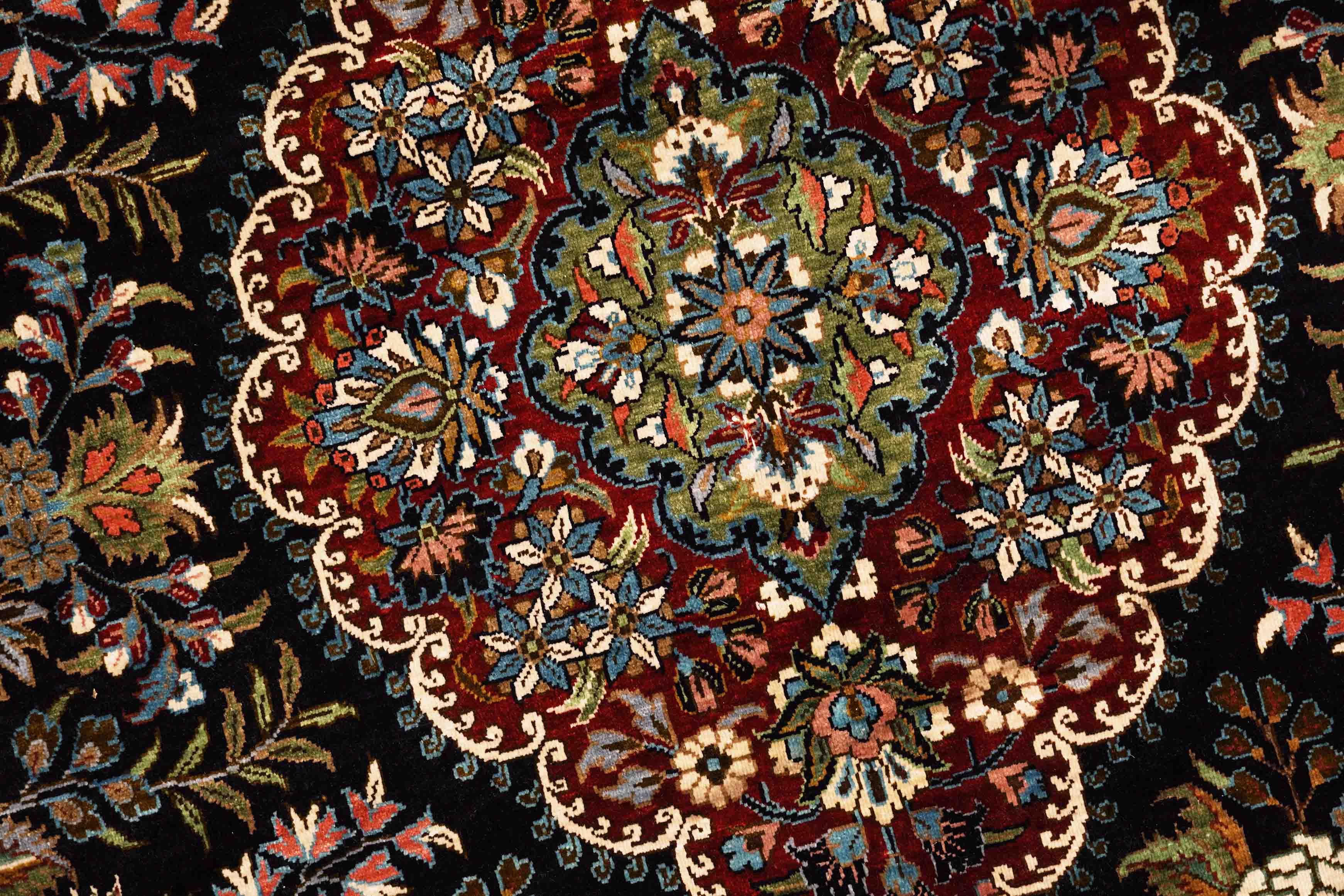 Chinesischer Hereke aus reiner Seide | 183 cm x 123 cm | Nr. Z-1319