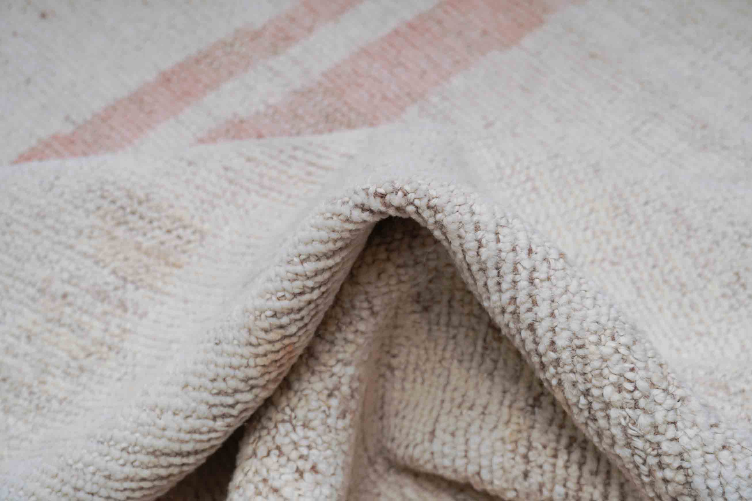 Moderner Beni Berber Teppich in bunt und 447 cm x 377 cm groß