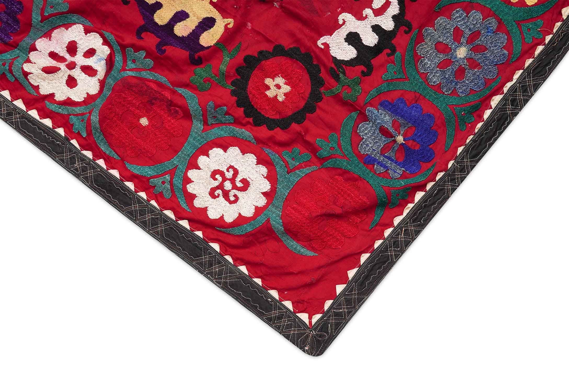 Alter Suzani | 187 cm x 150 cm | Nr. Z-1378