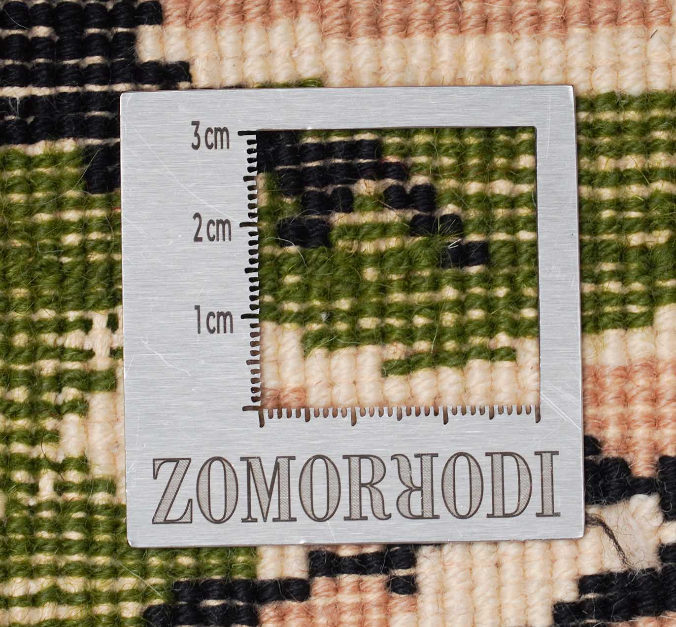 Täbriz | 73 cm x 58 cm | Nr. Z-1517