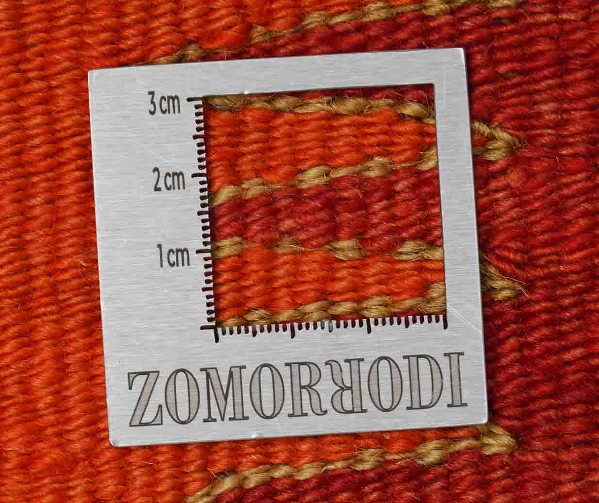 Alter Kelim Teppich in bunten Farben und 318 cm x 191 cm groß