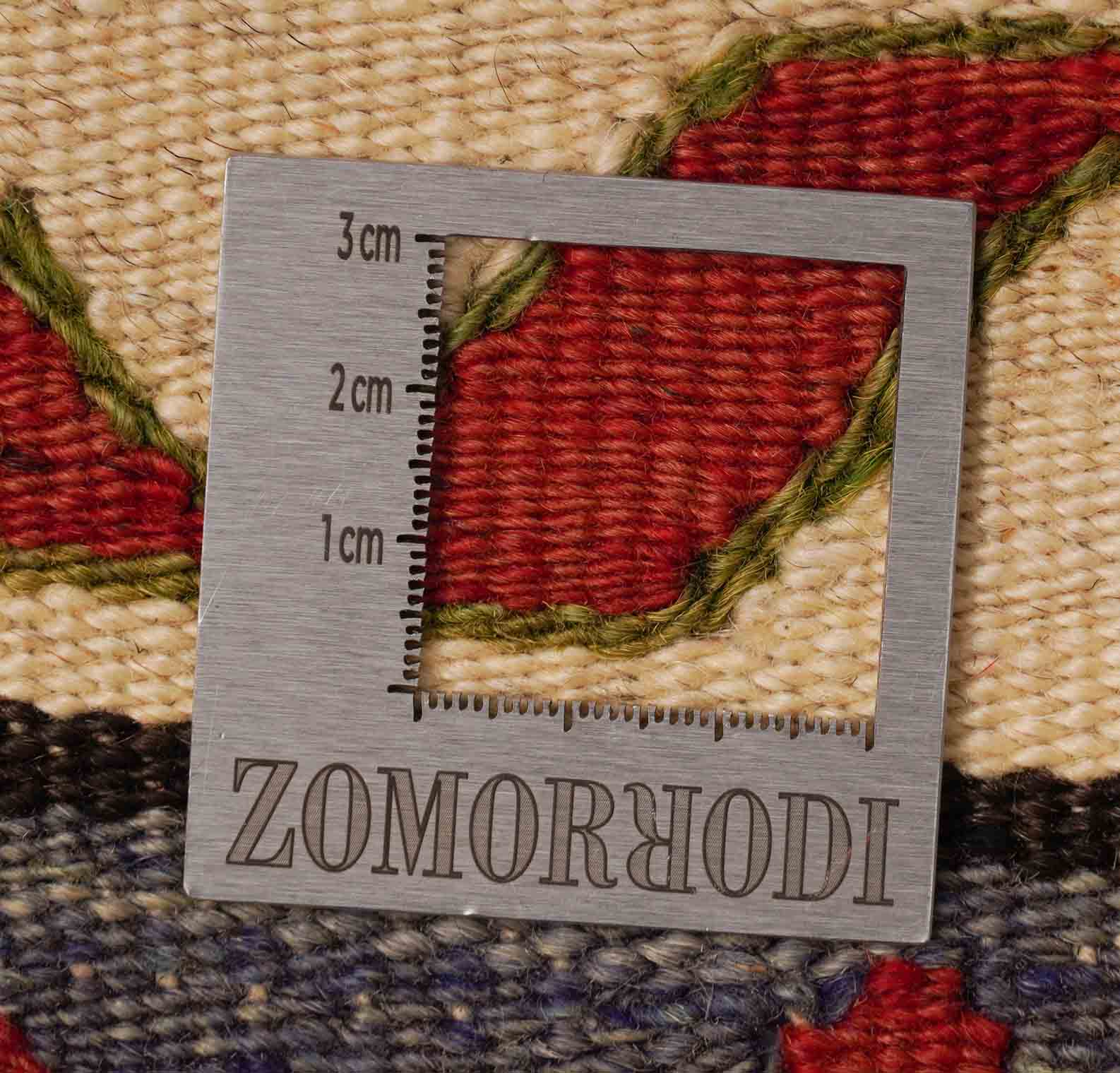 Alter Kelim Teppich in dunkelrot und 263 cm x 180 cm groß