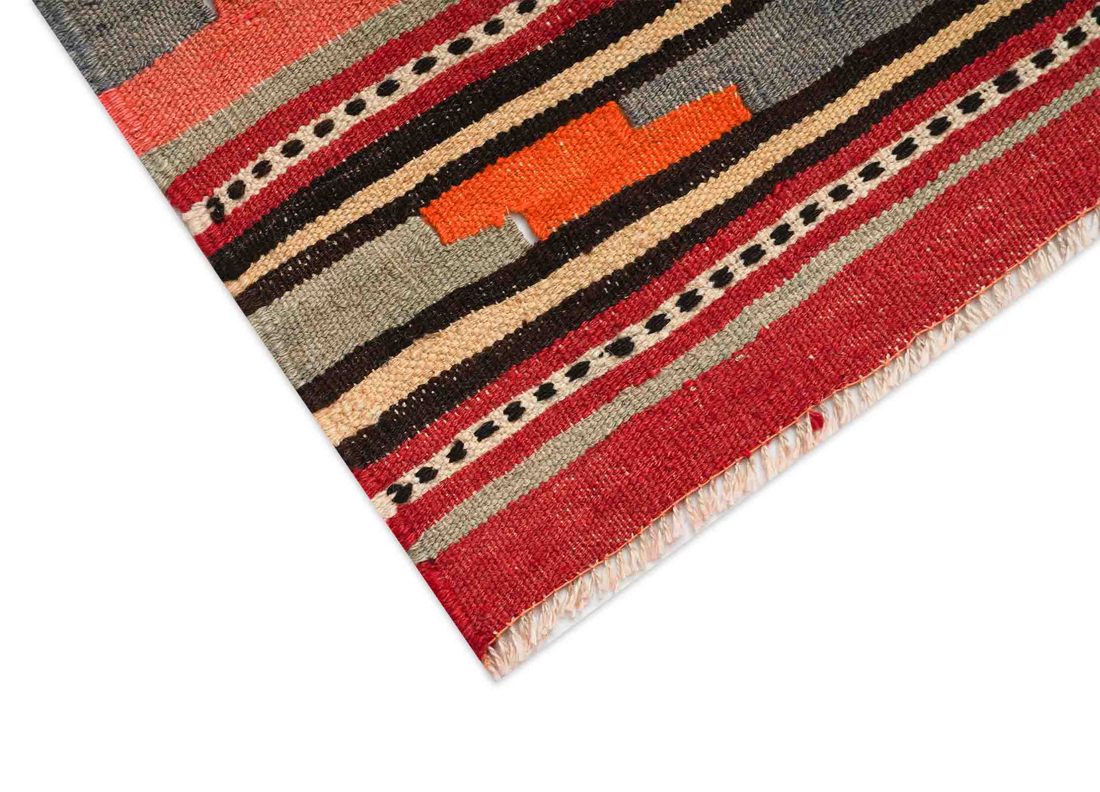 Melierter alter Kelim in dunkelrot und 202 cm x 122 cm groß