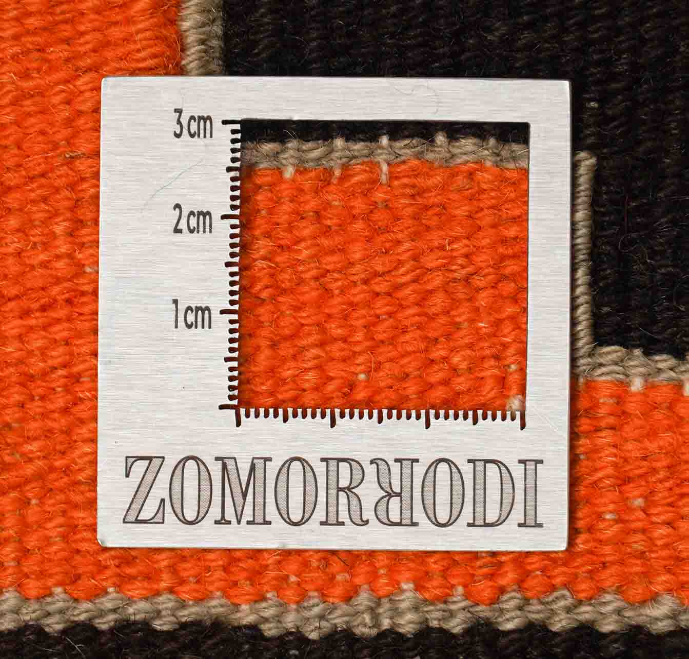 Melierter alter Kelim in dunkelrot und 202 cm x 122 cm groß