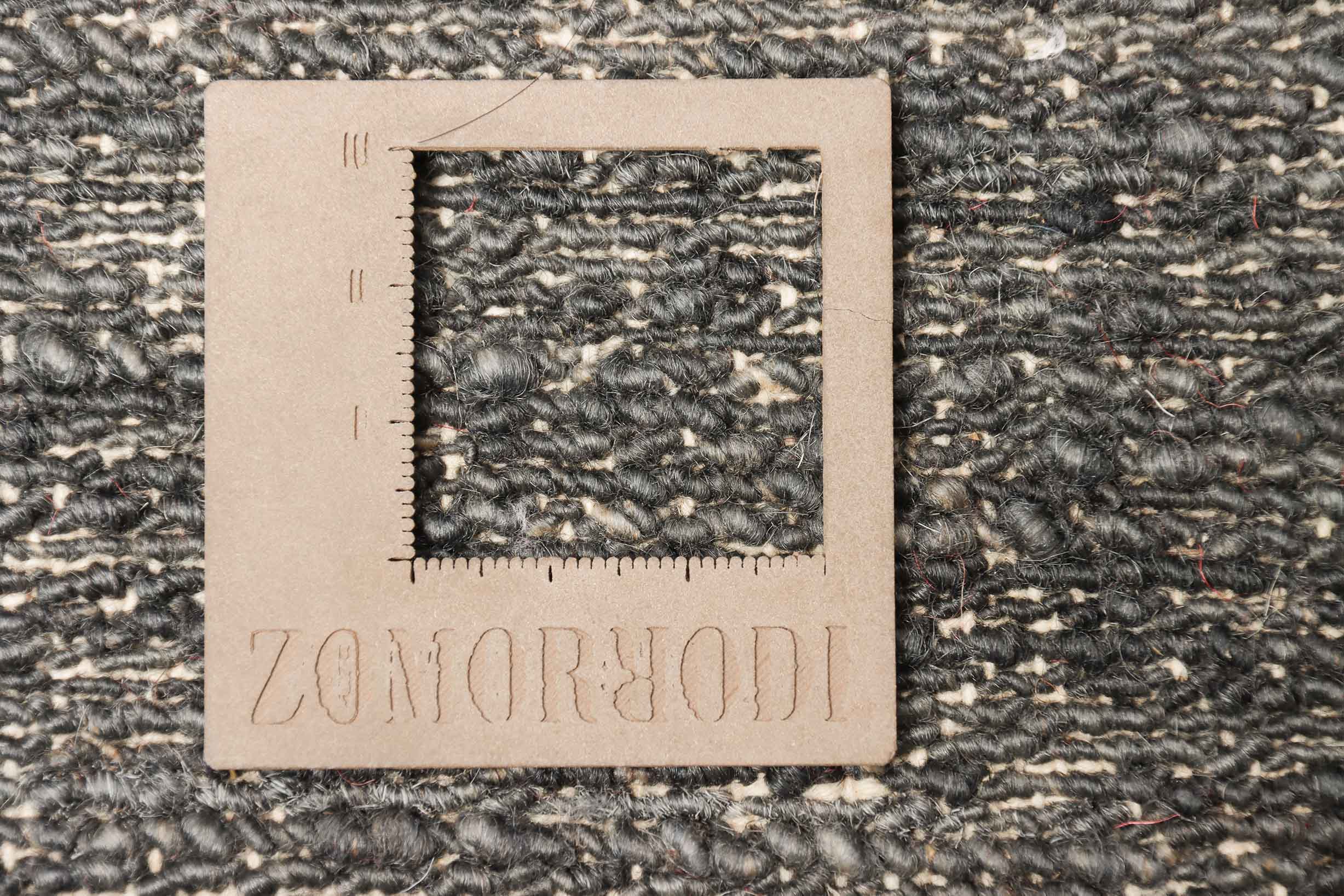 Lori | 254 cm x 77 cm | Nr. Z-29