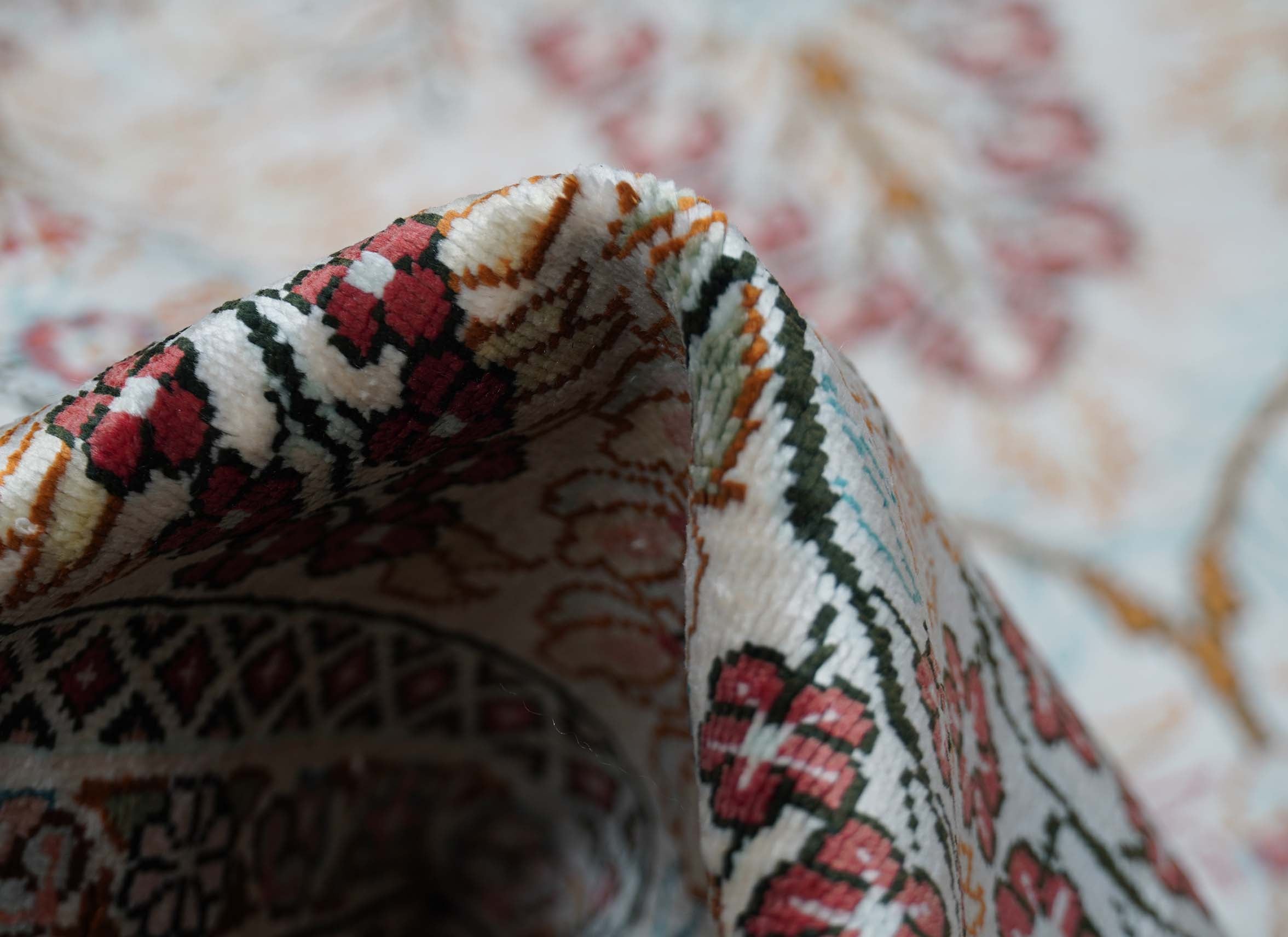 Chinesischer Hereke aus reiner Seide | 123 cm x 79 cm | Nr. Z-335