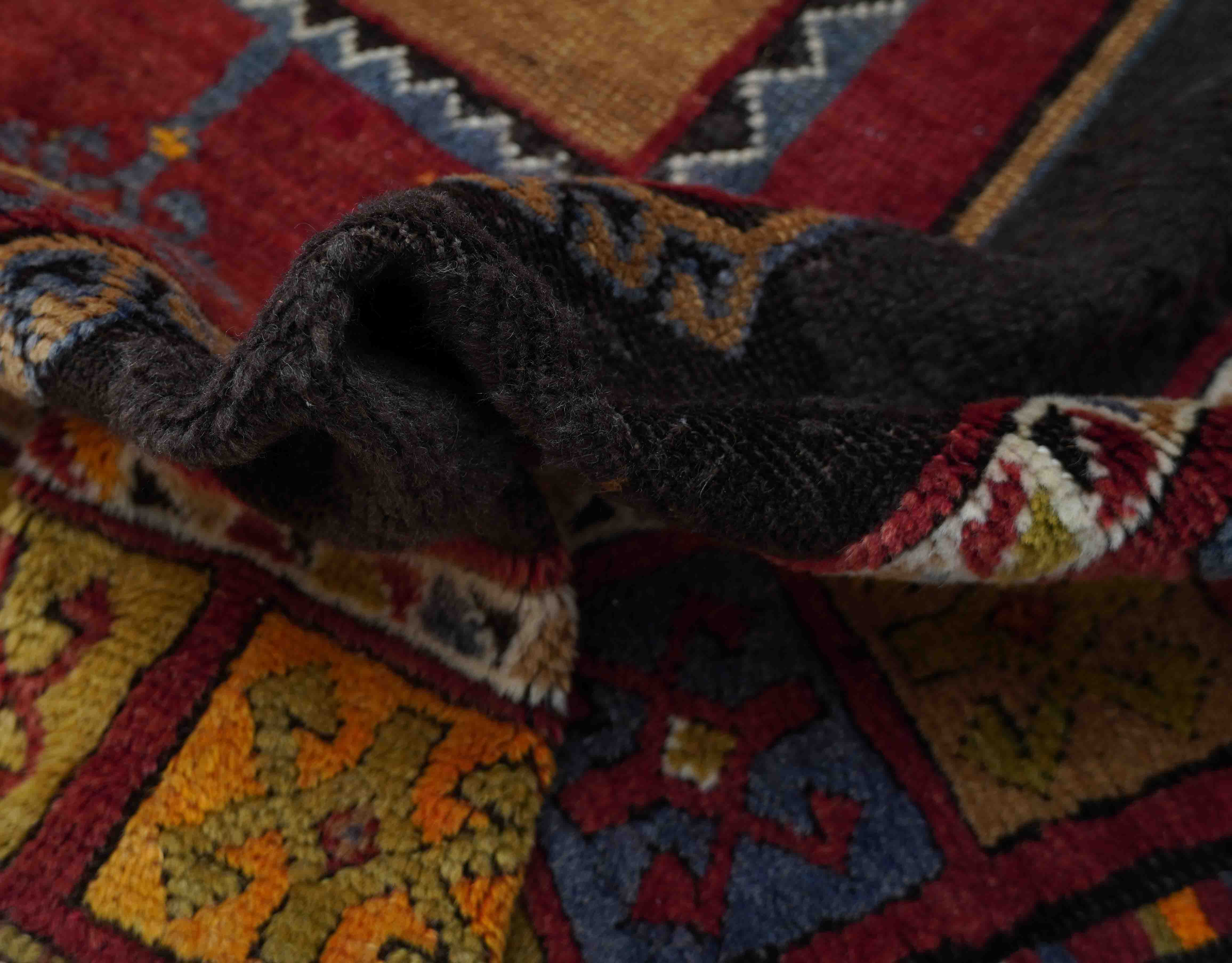 Antiker Kordi Läufer in gold und 500 cm x 107 cm groß