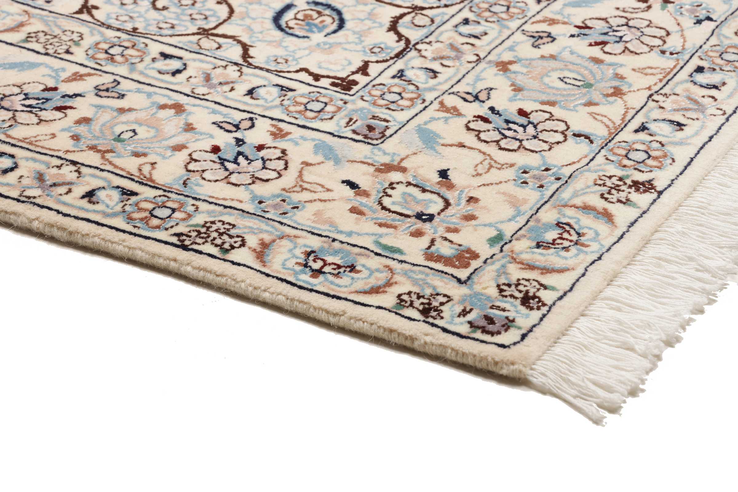 Oreintalischer Nain Teppich in cremeweiß und 244 cm x 158 cm groß