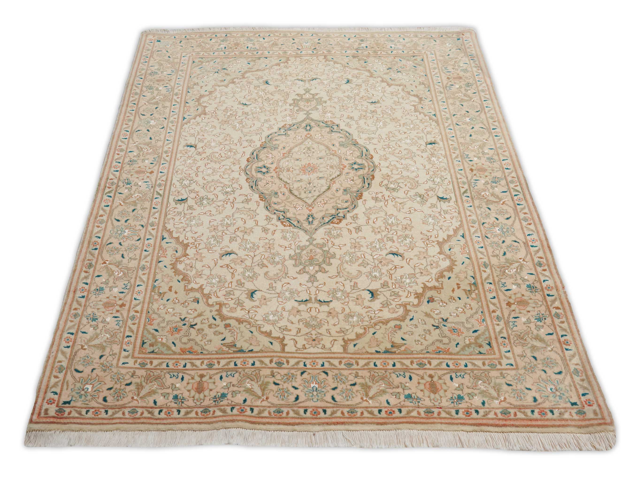 Täbriz | 148 cm x 105 cm | Nr. Z-913