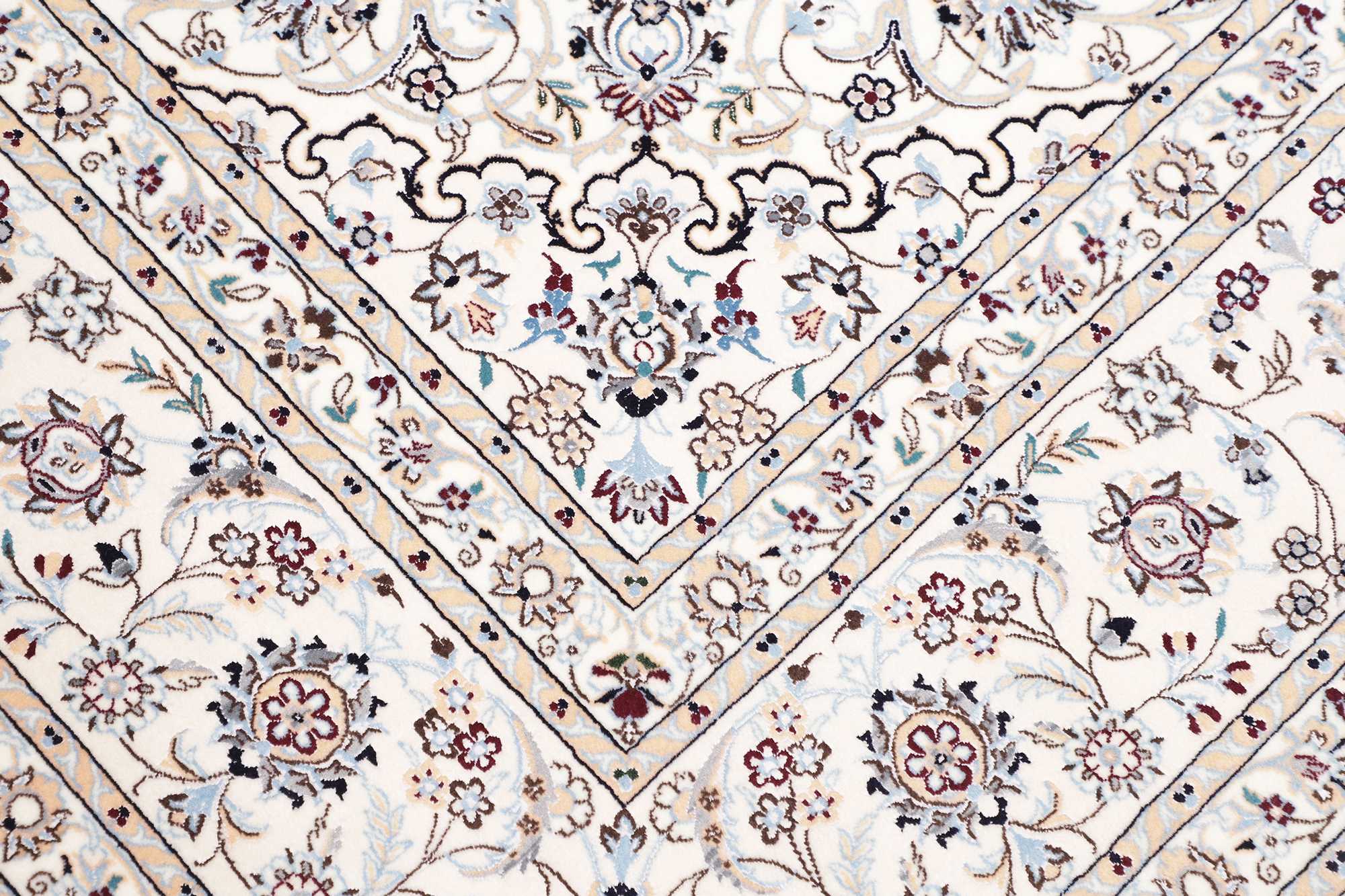 Nain | 314 cm x 212 cm | Nr. 12-352901