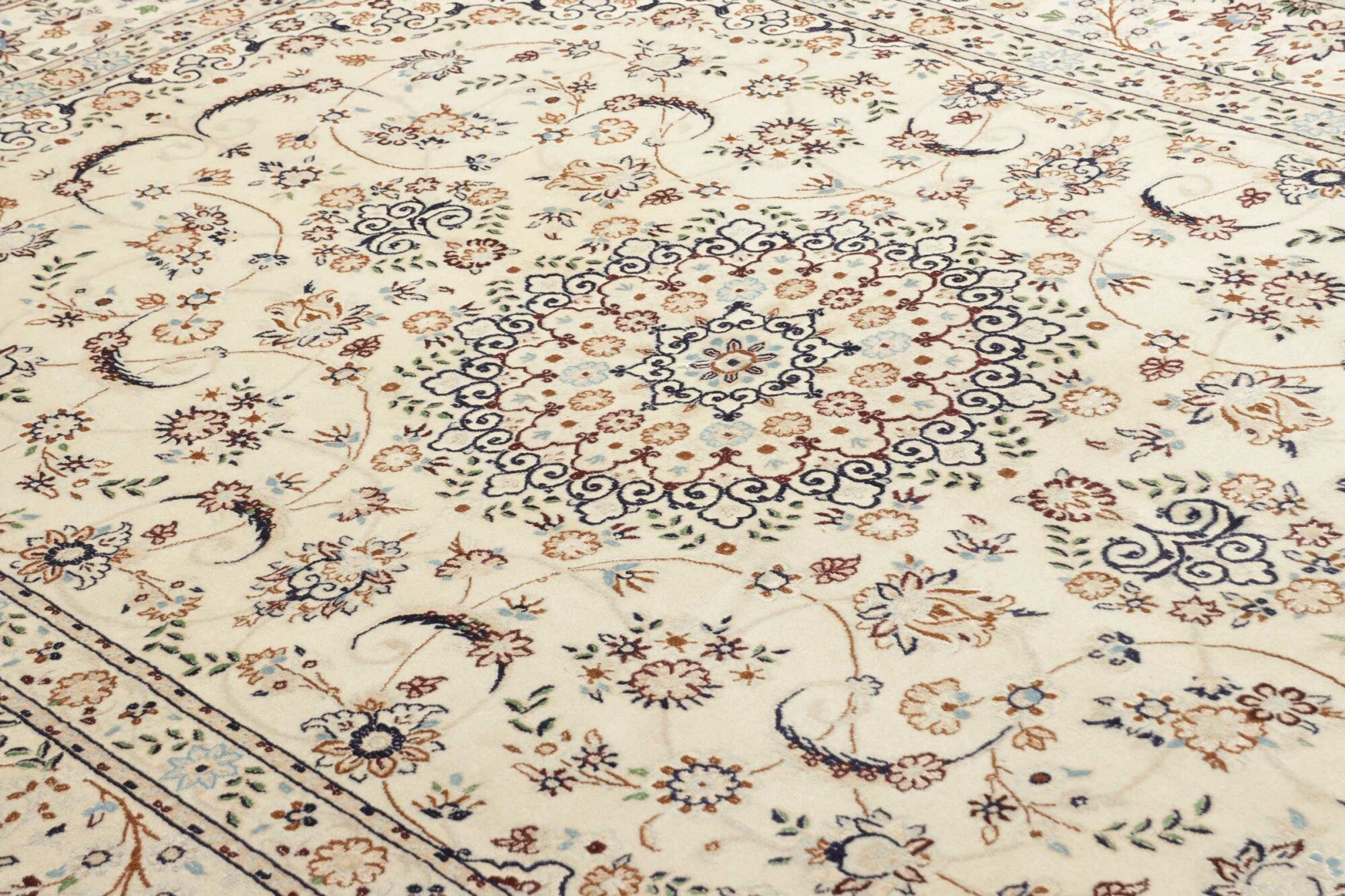Nain | 307 cm x 210 cm | Nr. 12-393402
