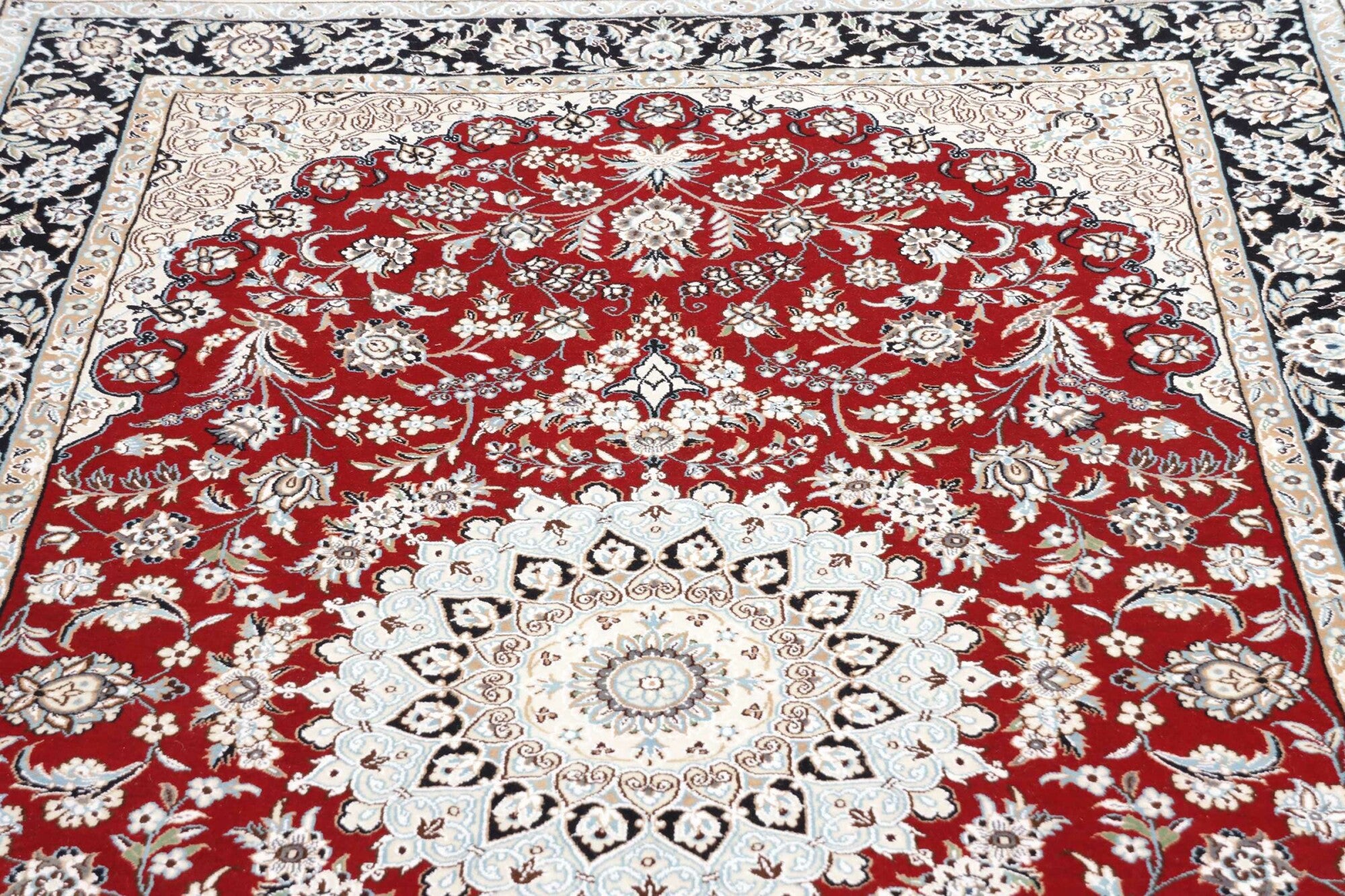 Nain | 246 cm x 147 cm | Nr. 12-401500