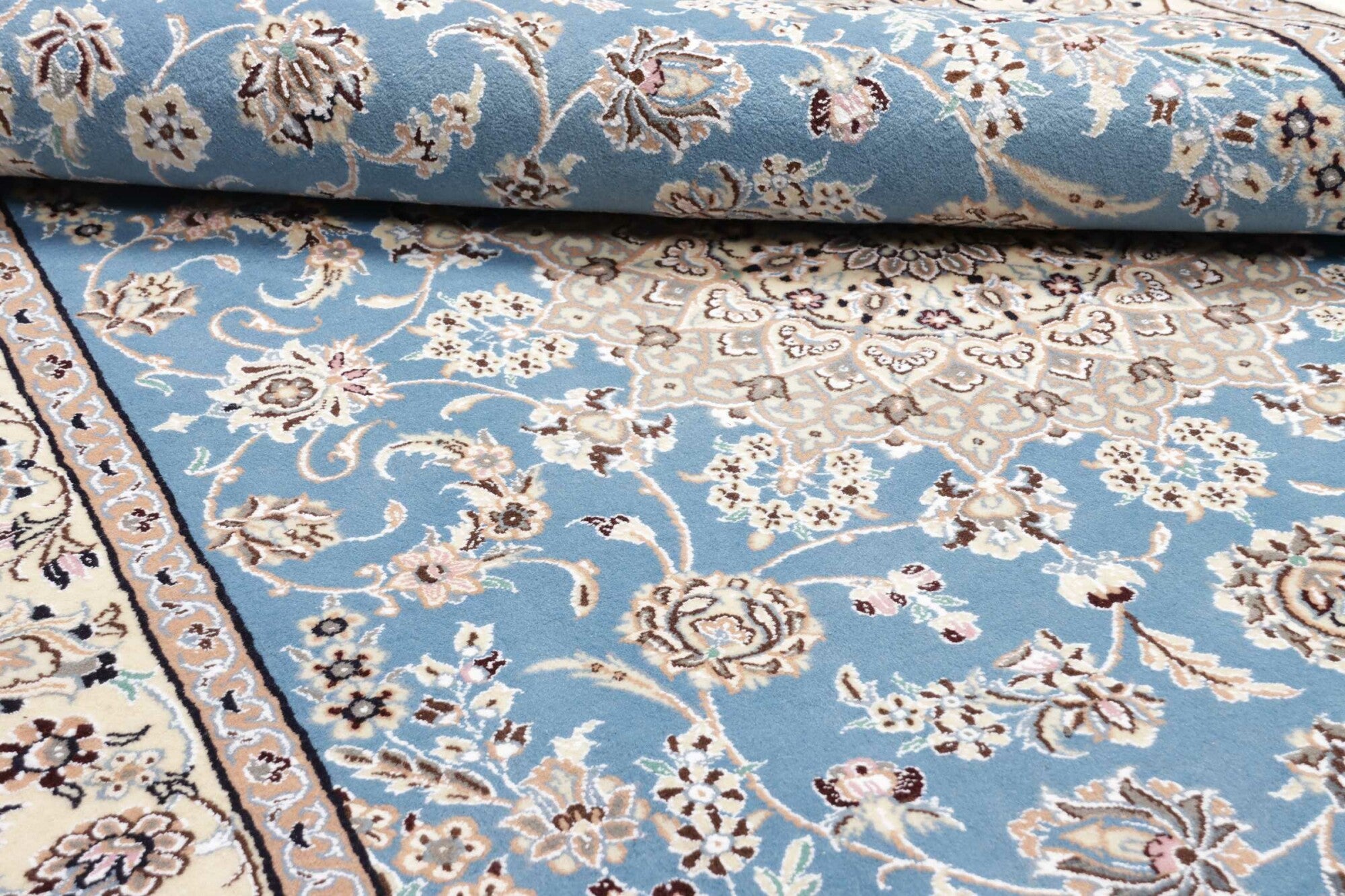 Nain | 233 cm x 153 cm | Nr. 12-401547