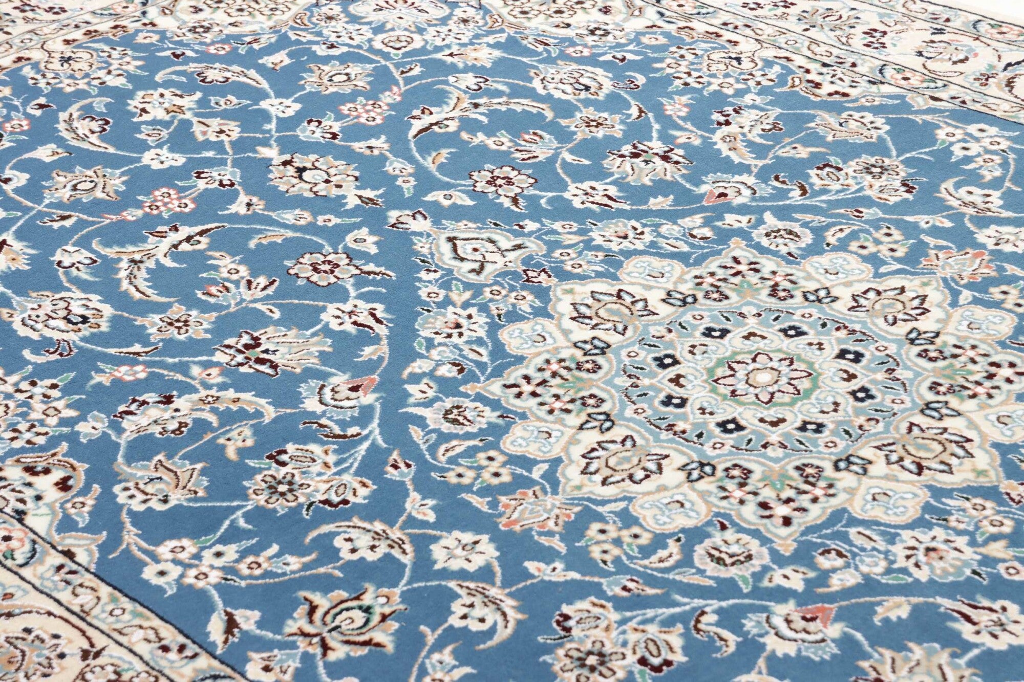 Nain | 240 cm x 142 cm | Nr. 12-401613