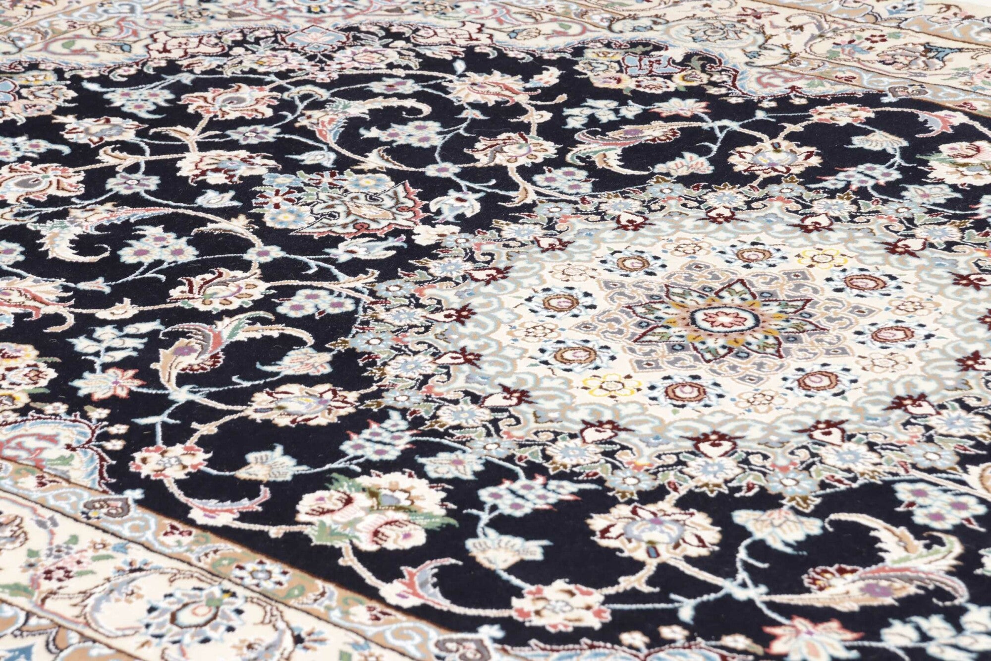 Nain | 246 cm x 146 cm | Nr. 12-416120