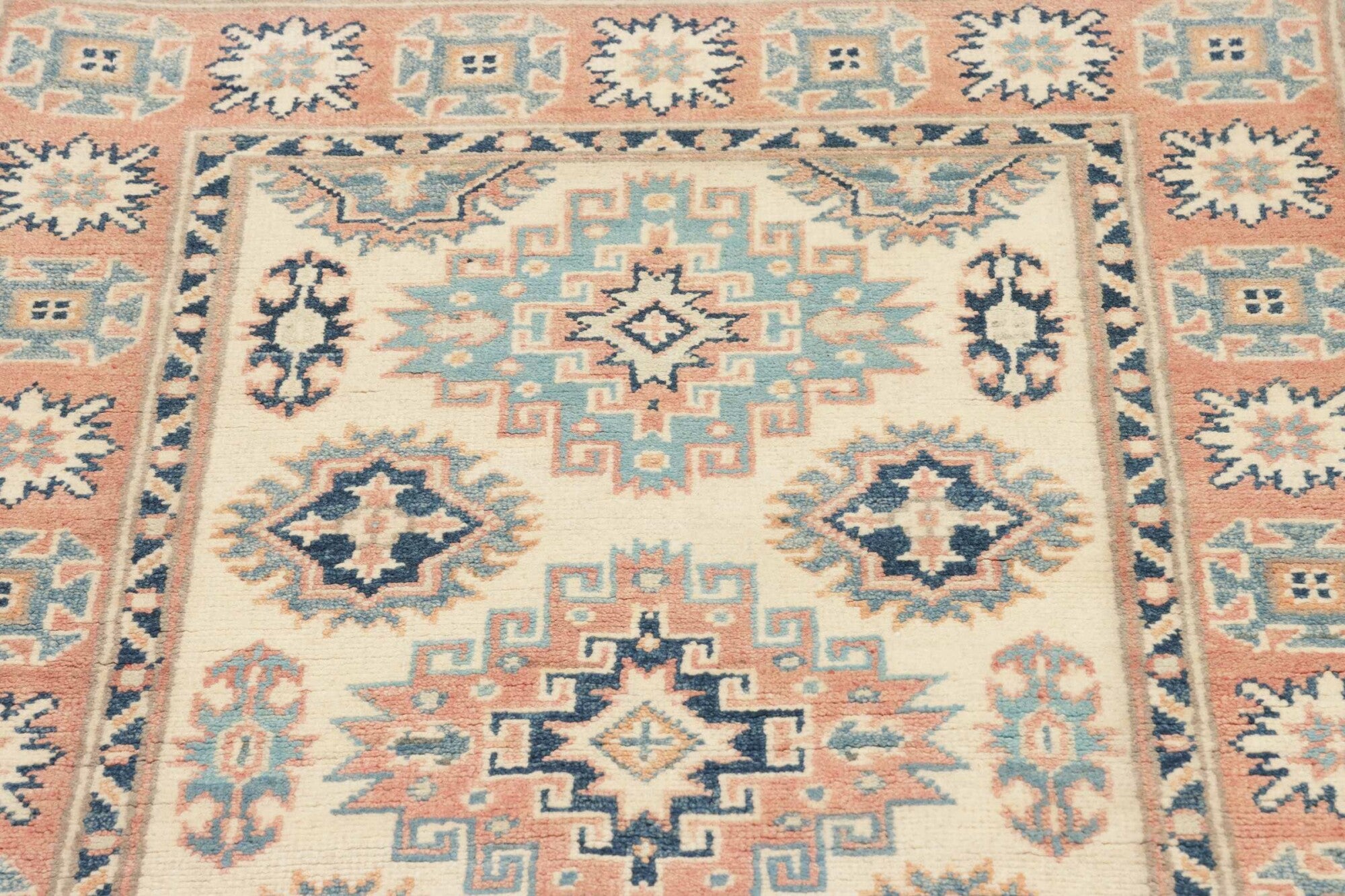 Kazak | 136 x 87 cm | Nr. 12-450685