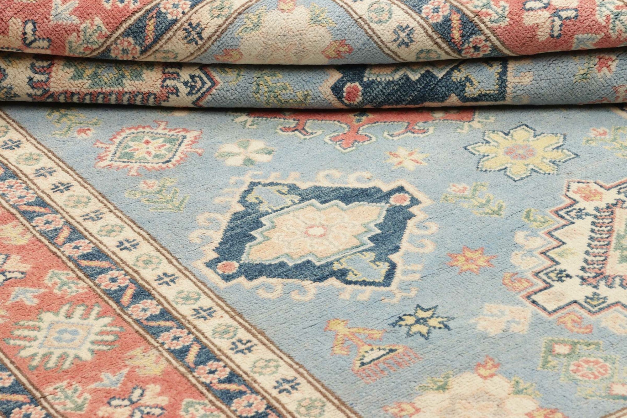 Kazak | 194 cm x 159 cm | Nr. 12-450923