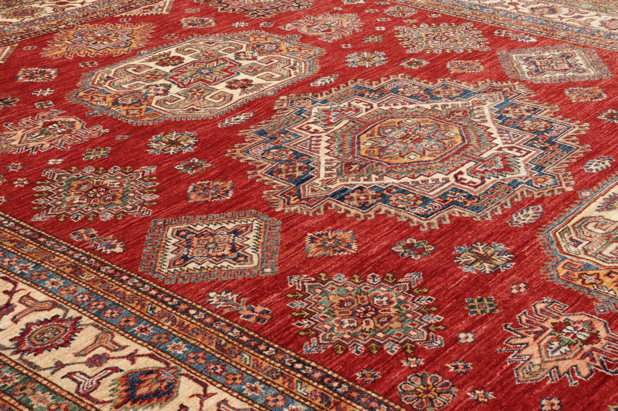 Kazak | 316 x 257 cm | Nr. 12-451047