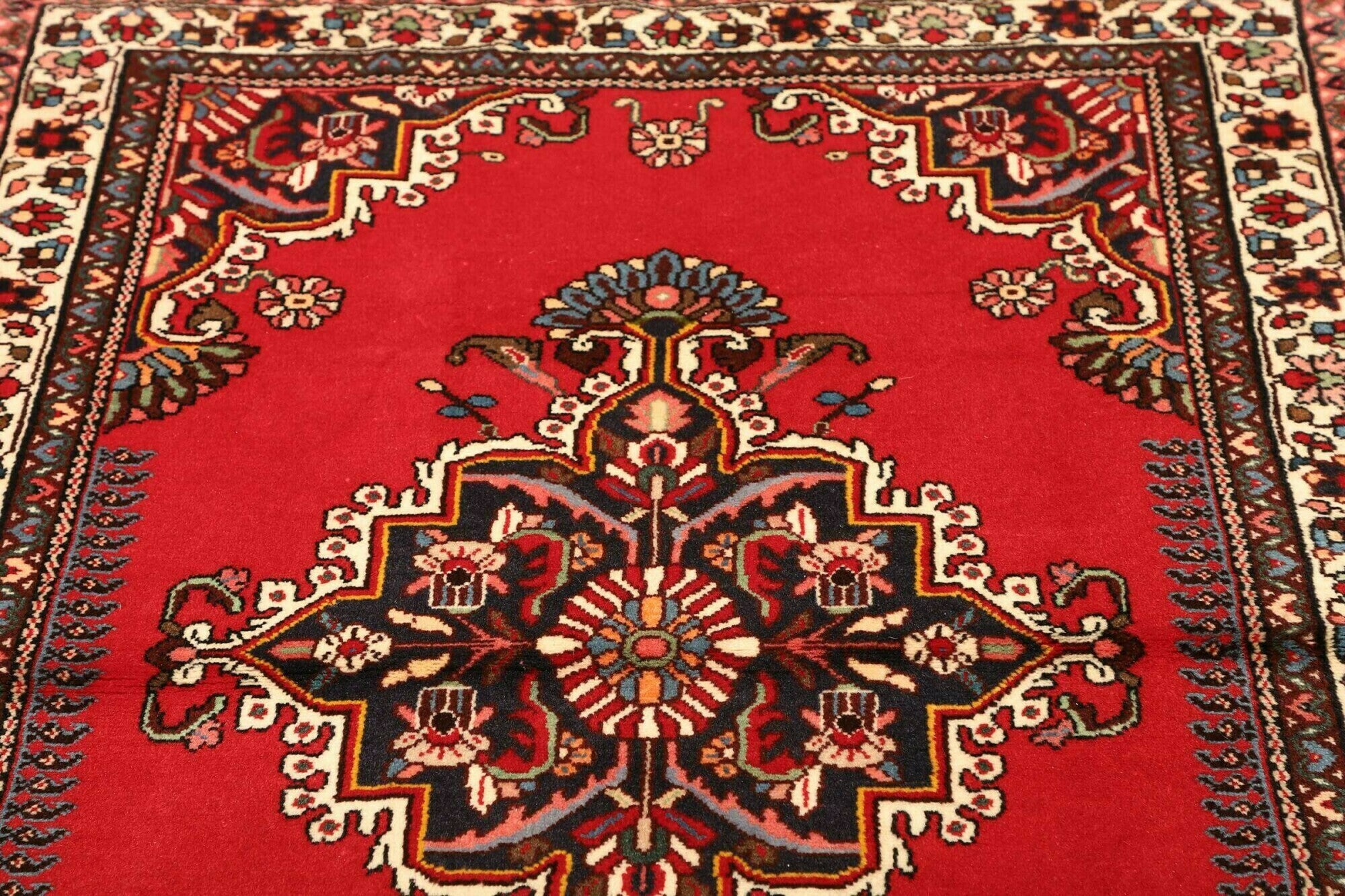 Hamadan | 143 cm x 111 cm | Nr. 12-464584