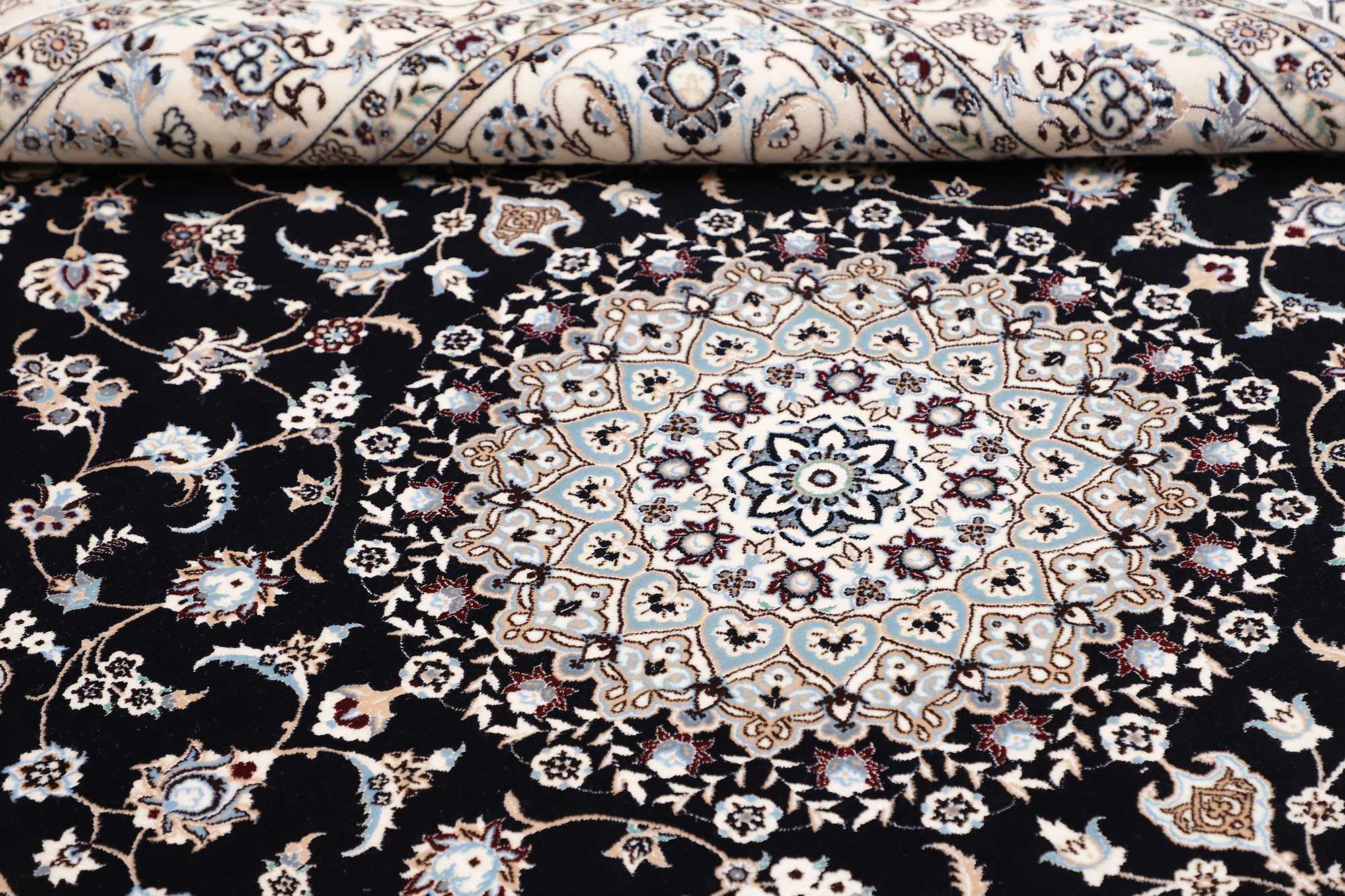 Nain | 205 cm x 159 cm | Nr. 12-466313