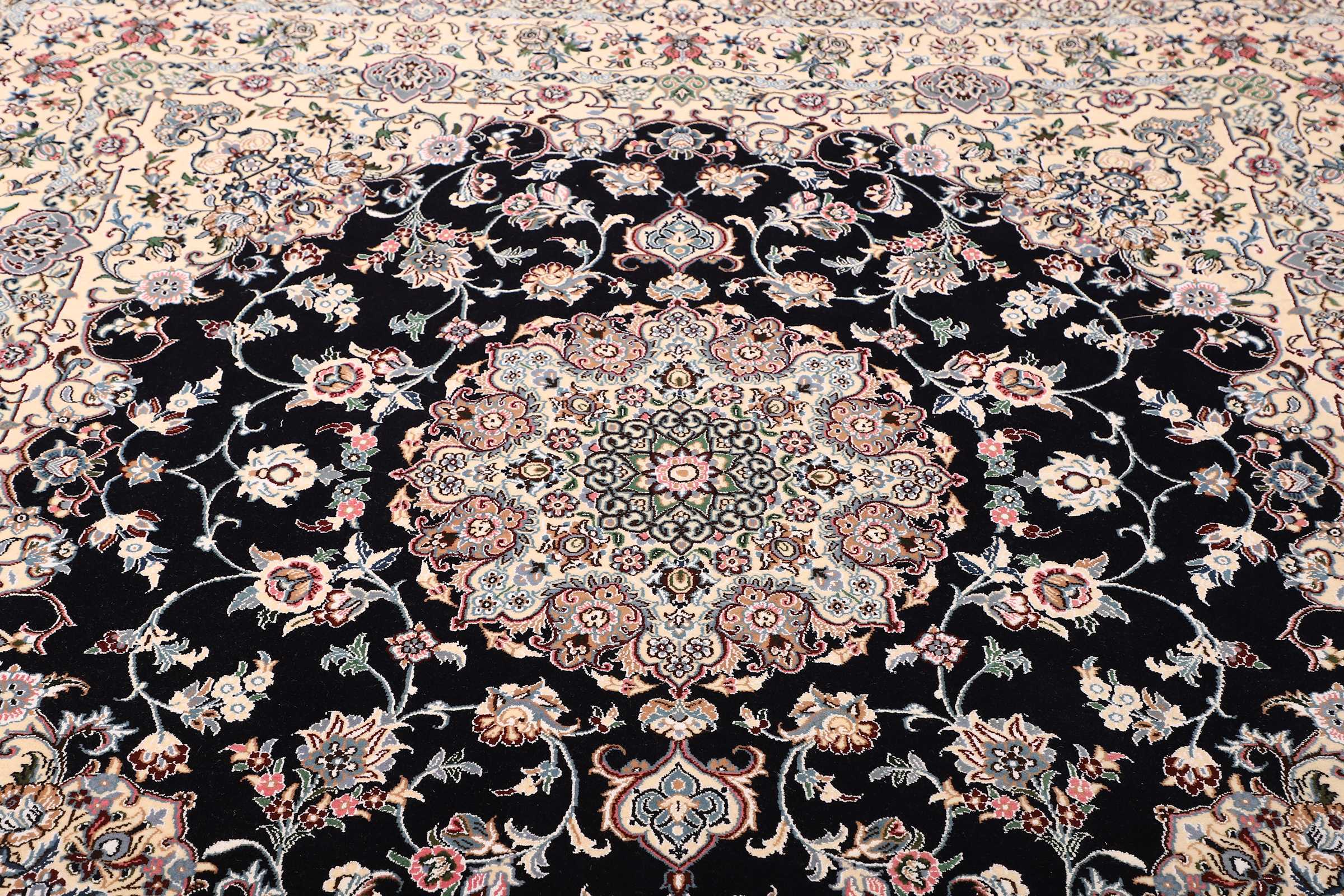 Nain | 207 cm x 197 cm | Nr. 12-469418