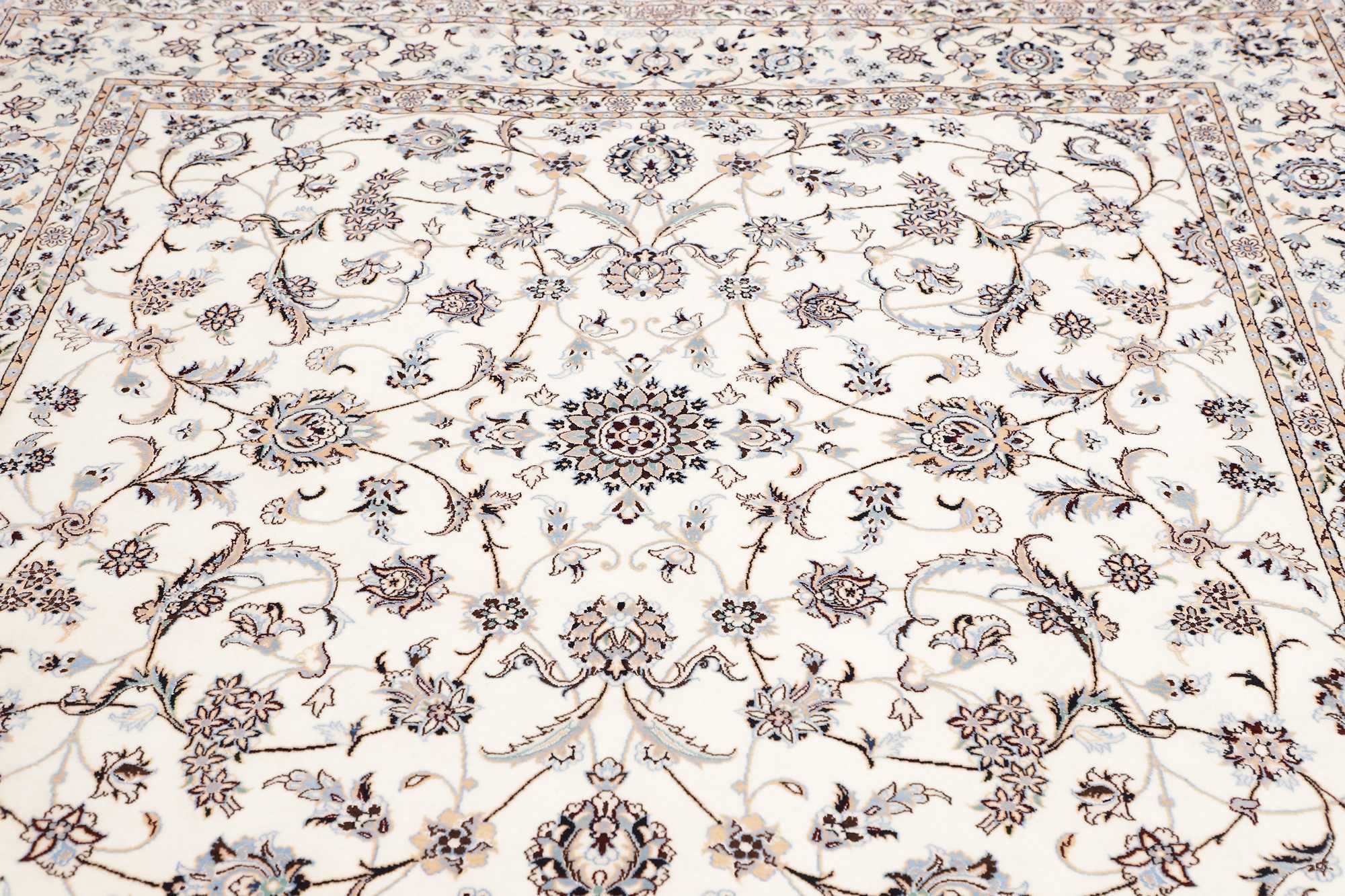 Nain | 205 cm x 204 cm | Nr. 12-469440