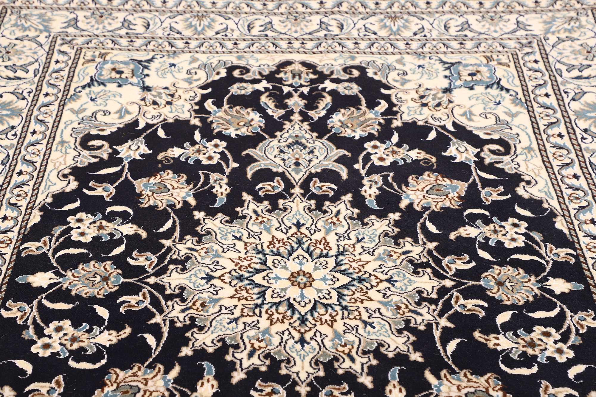 Nain Kashmar | 200 x 150 cm | Nr. 12-469632
