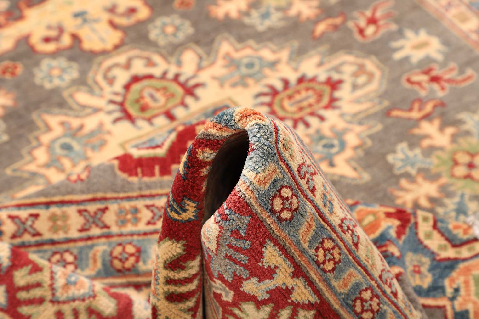 Kazak | 198 cm x 151 cm | Nr. 12-469881