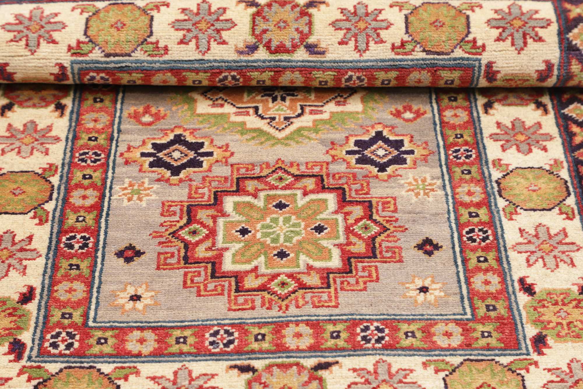 Kazak | 120 cm x 82 cm | Nr. 12-481581