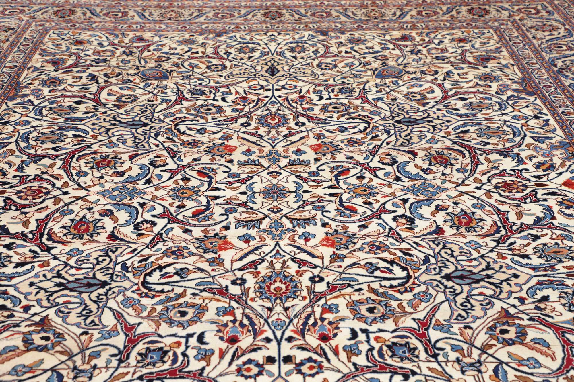 Meschad | 392 cm x 305 cm | Nr. 12-484359
