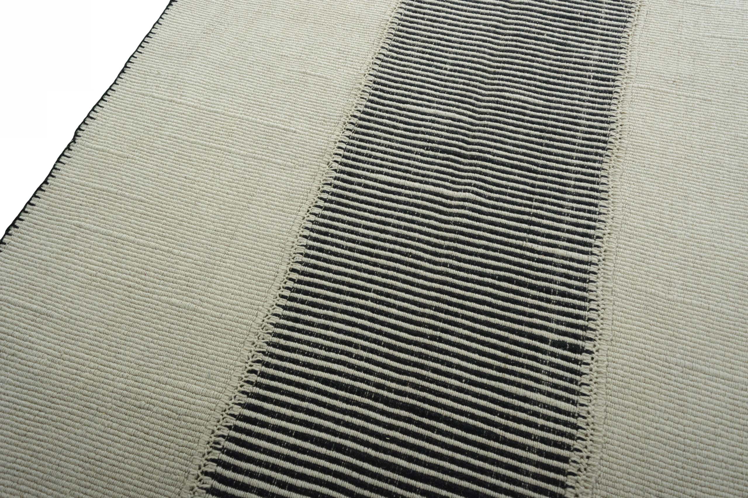 Kelim Hoch2 | 247 cm x 166 cm | Nr. 14-51890