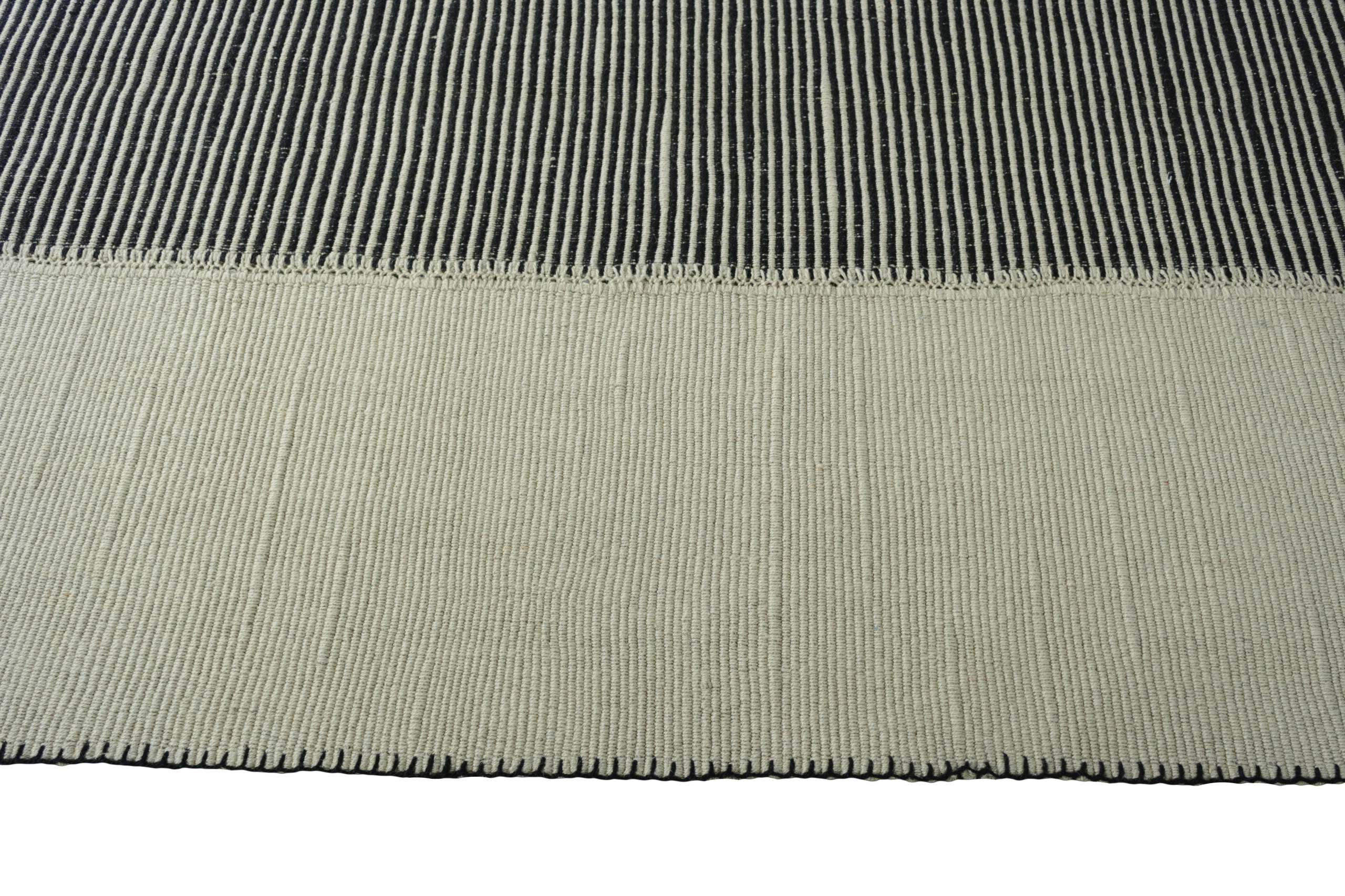 Kelim Hoch2 | 247 cm x 166 cm | Nr. 14-51890