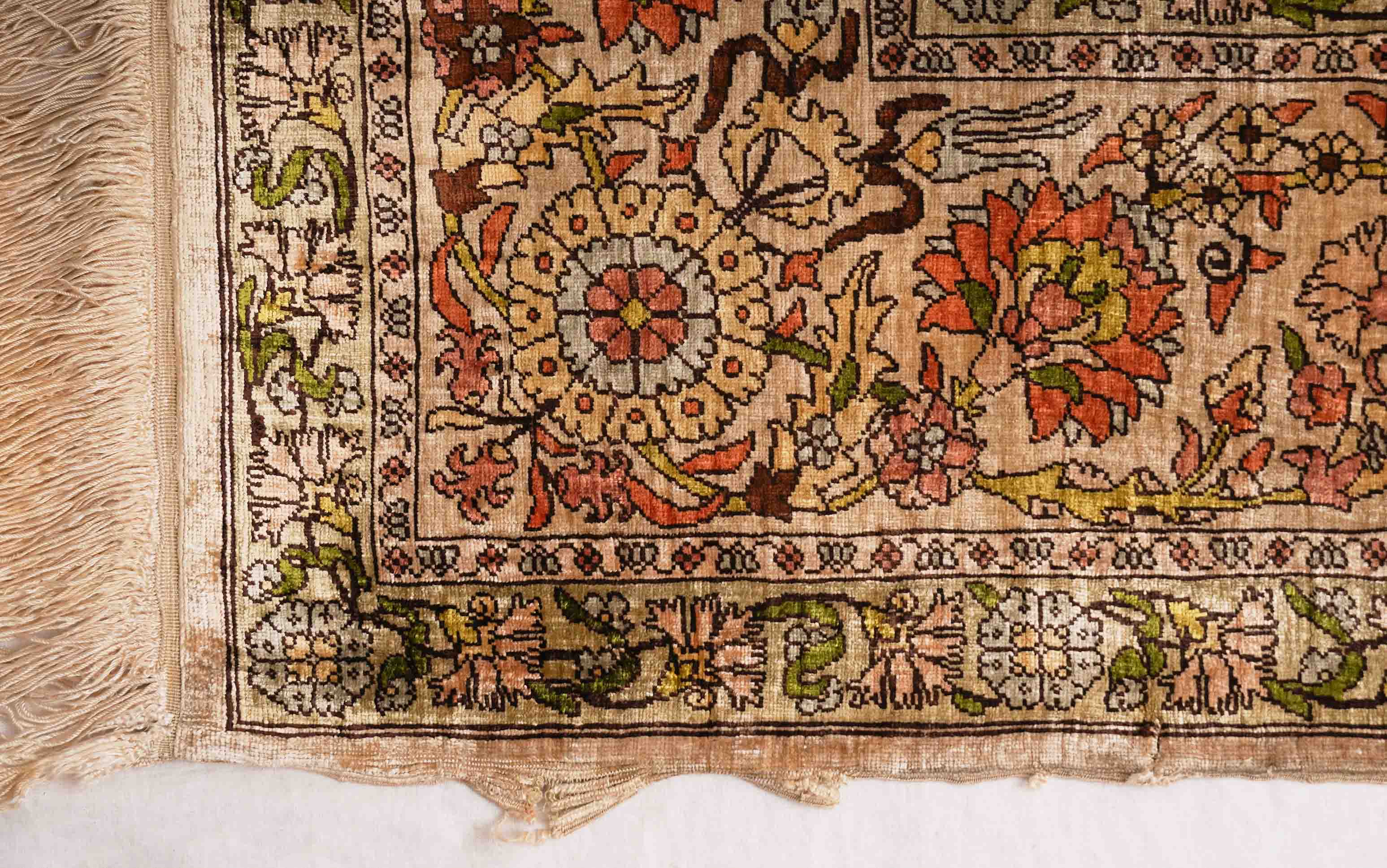 Hereke aus reiner Seide | 193 cm x 120 cm | Nr. Z-2675