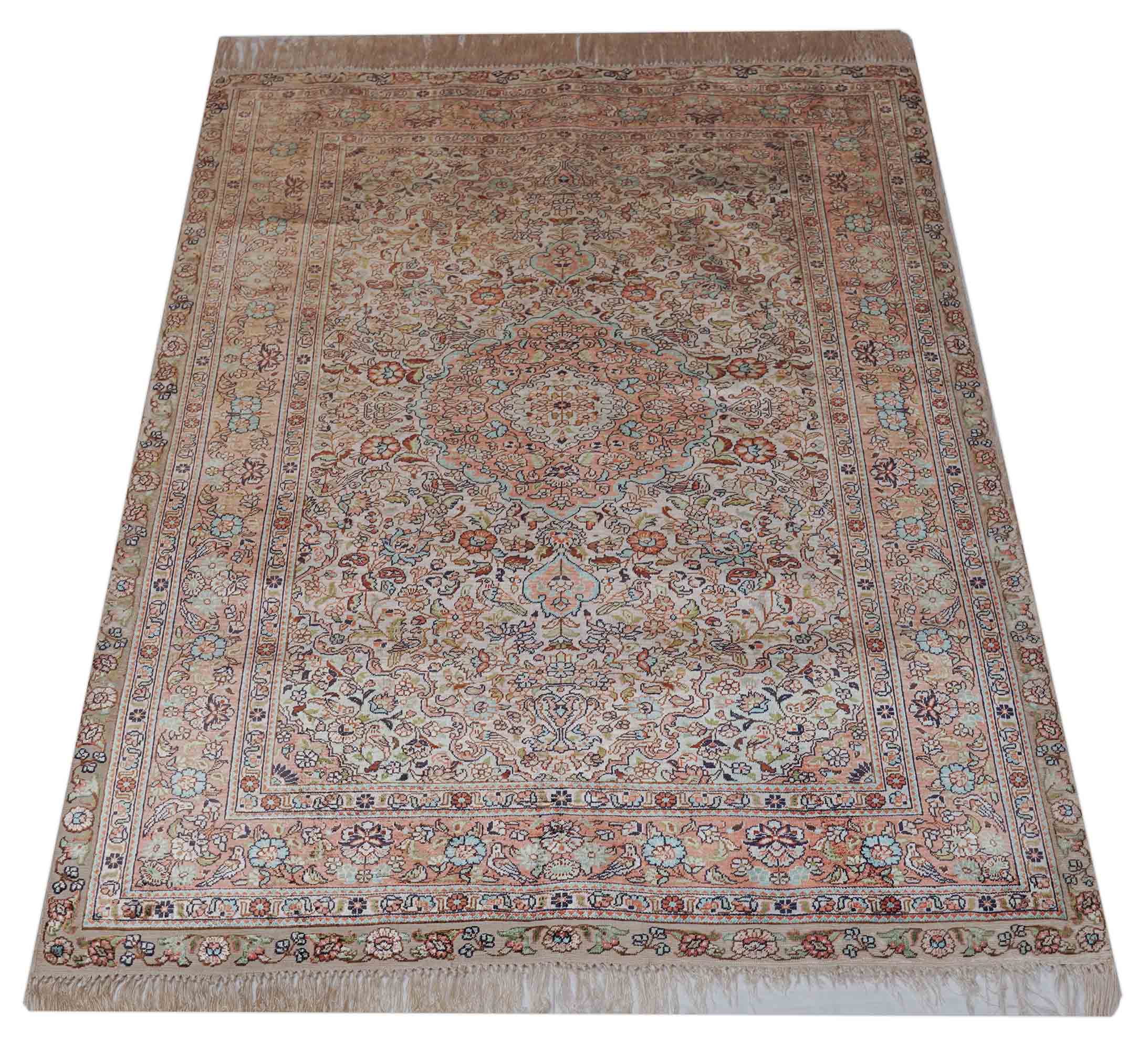 Chinesischer Hereke aus reiner Seide | 123 cm x 77 cm | Nr. Z-2811
