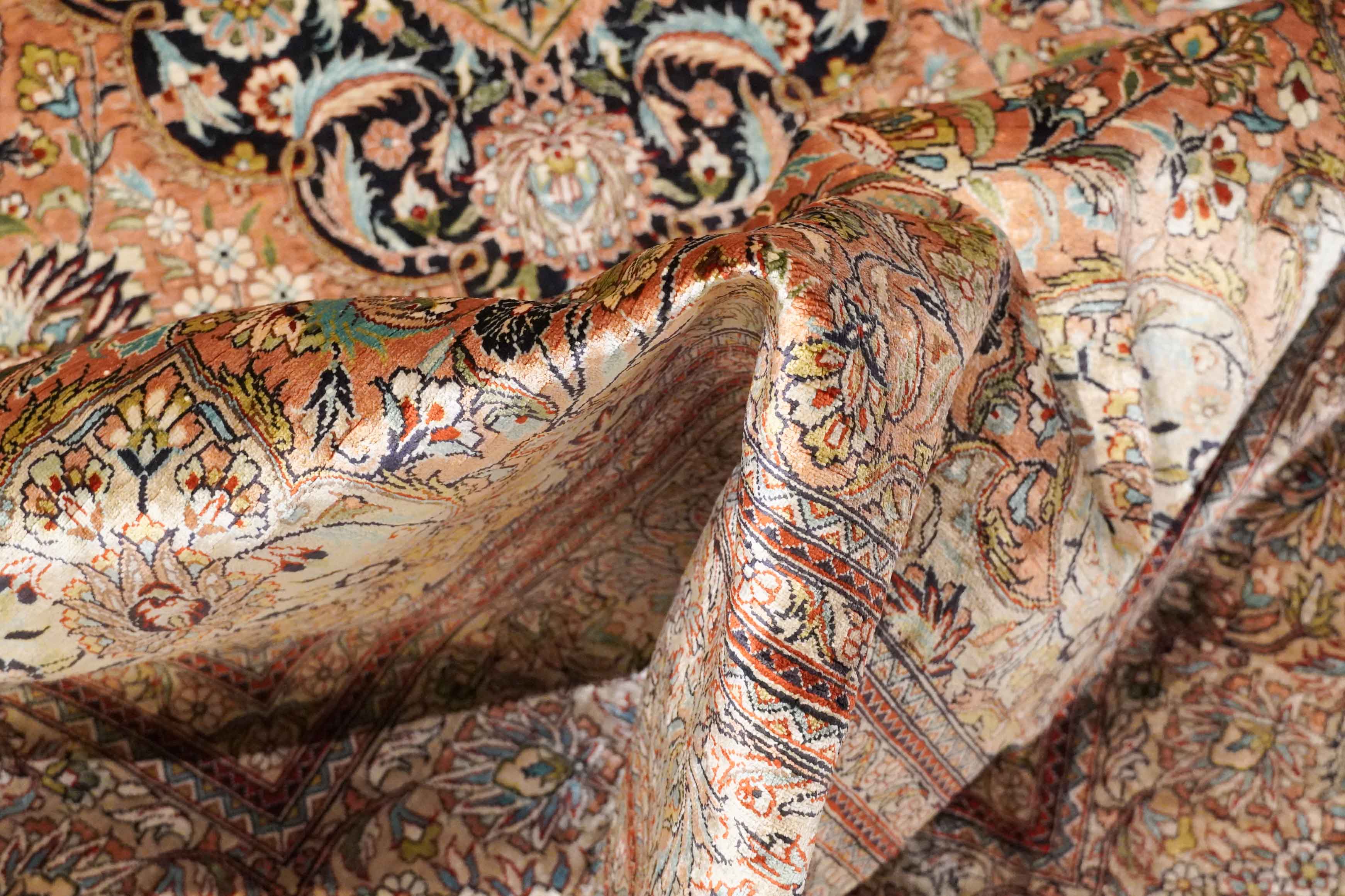 Chinesischer Ghom aus reiner Seide | 182 cm x 122 cm | Nr. Z-3499