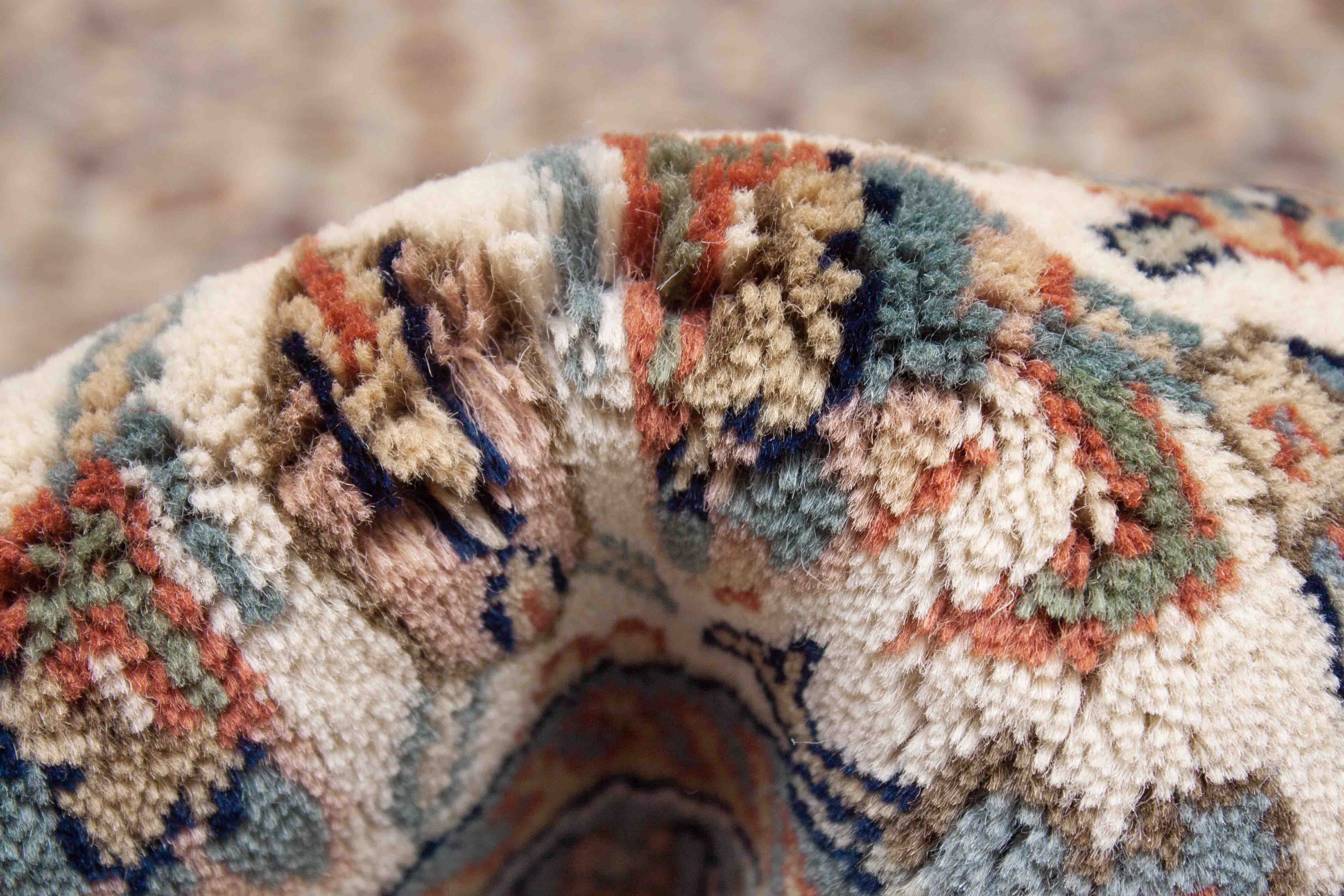 Eine Fotoaufnahme eines Herati Teppichs.