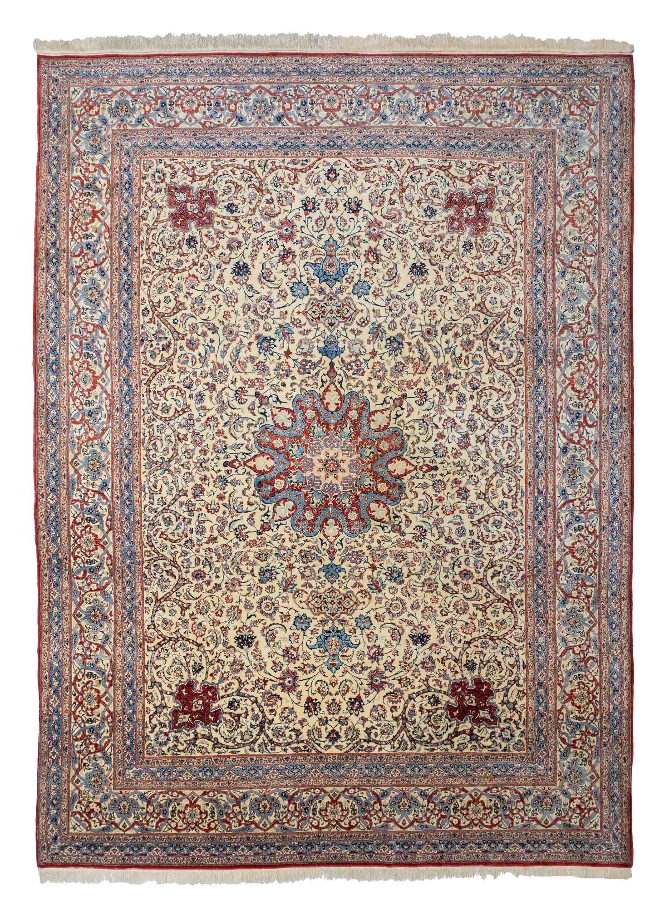 Eine Fotoaufnahme eines Nain Tudeshk Teppichs.