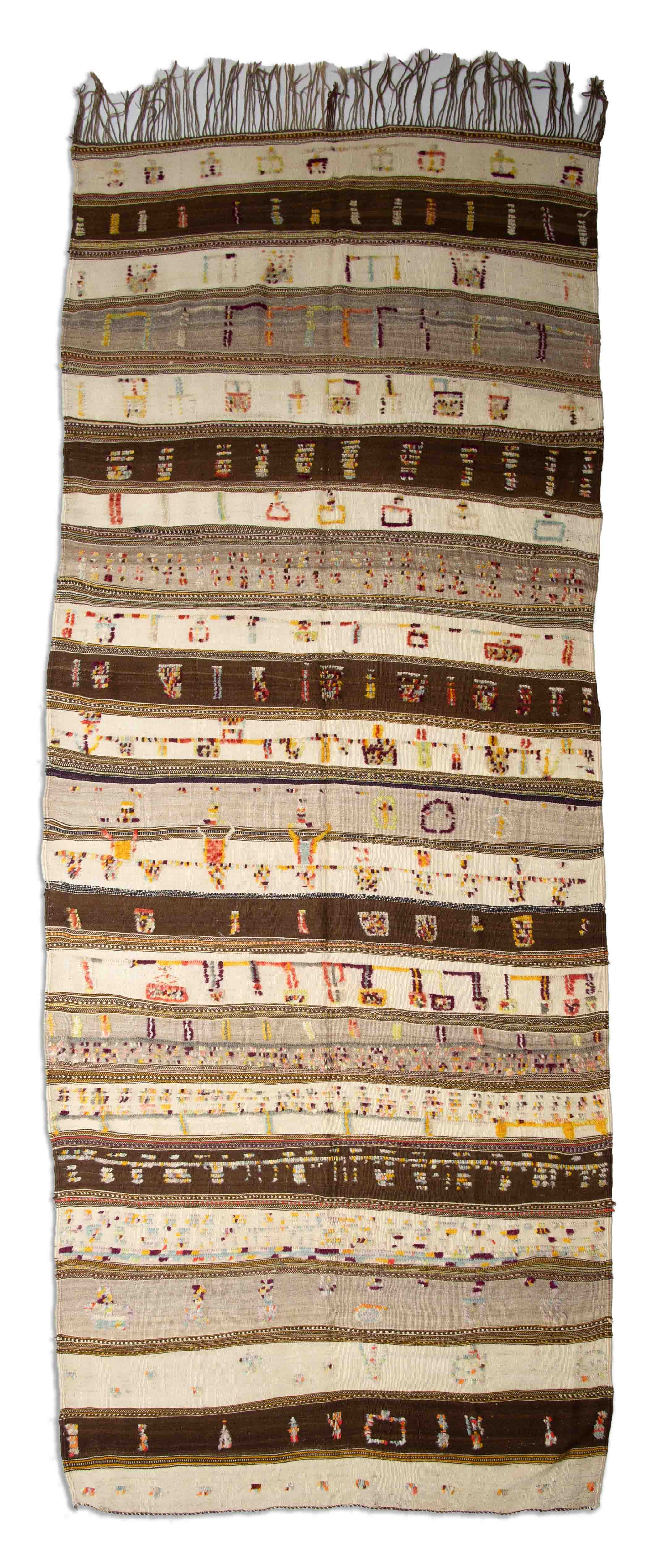 Eine Fotoaufnahme eines Marokkanischer Kelim Teppichs.