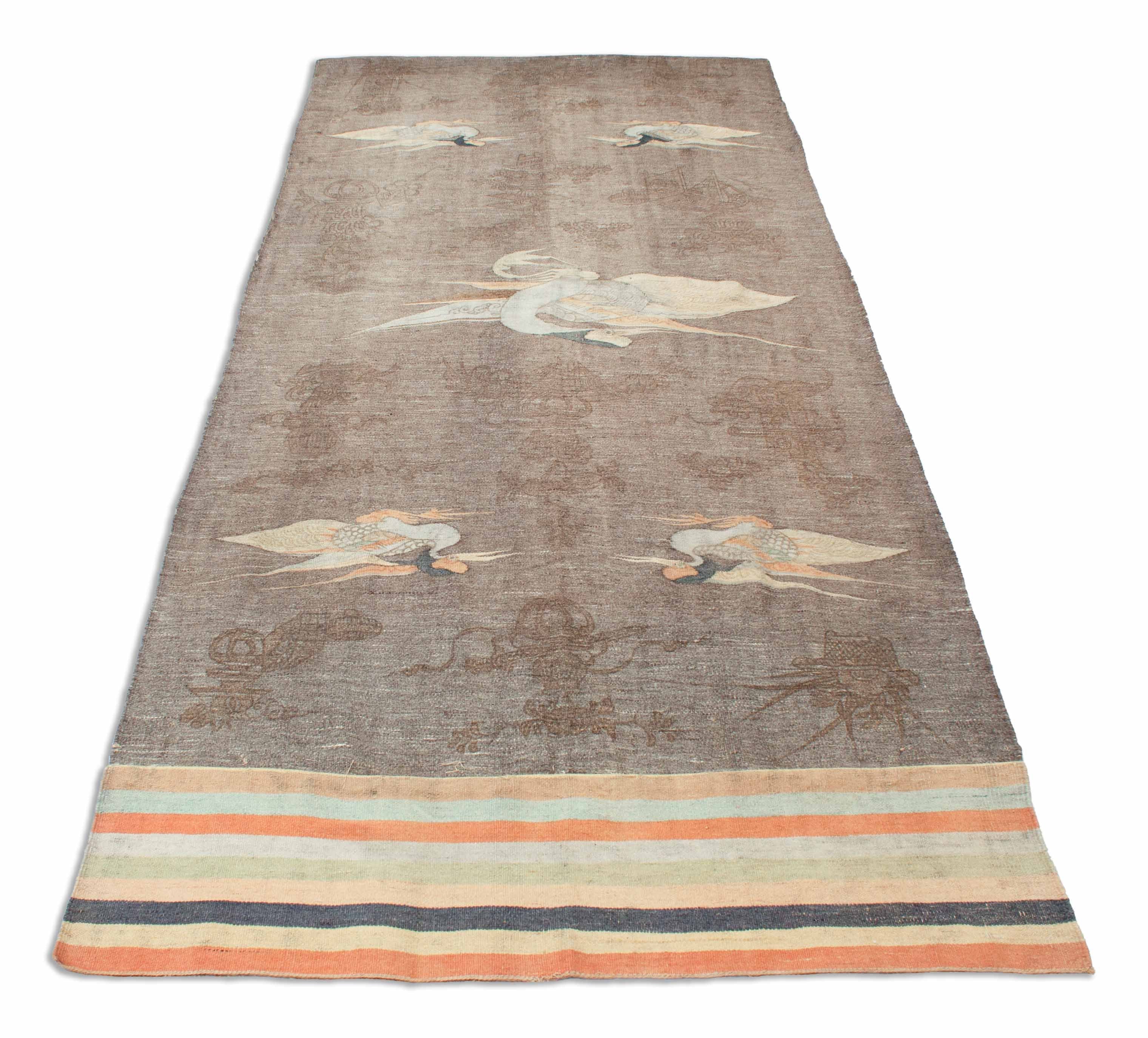 Eine Fotoaufnahme eines Japanischer Kelim Teppichs.