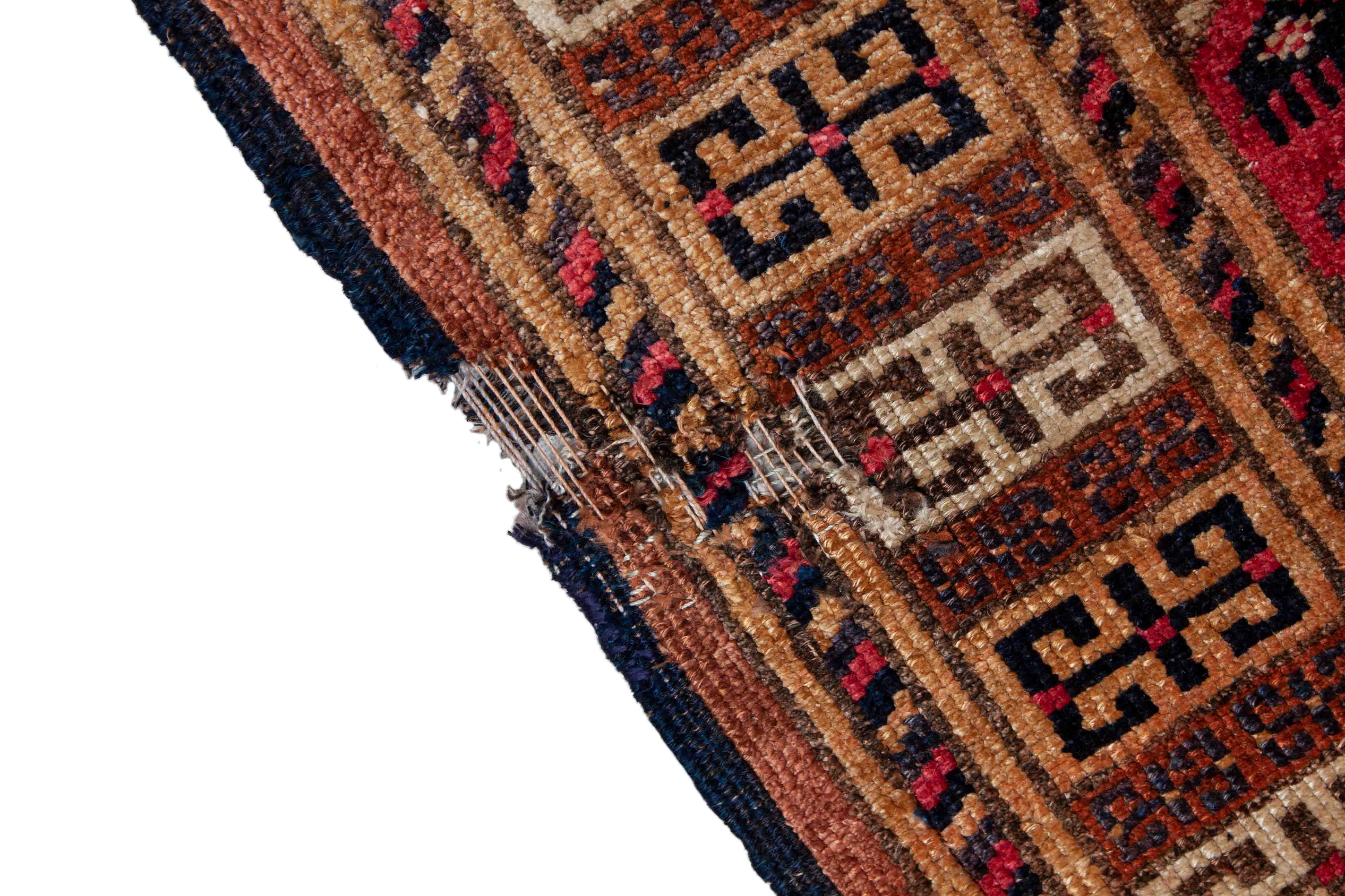 Alter Turkmenischer Teppich aus reiner Seide | 180 cm x 122 cm | Nr. 19587