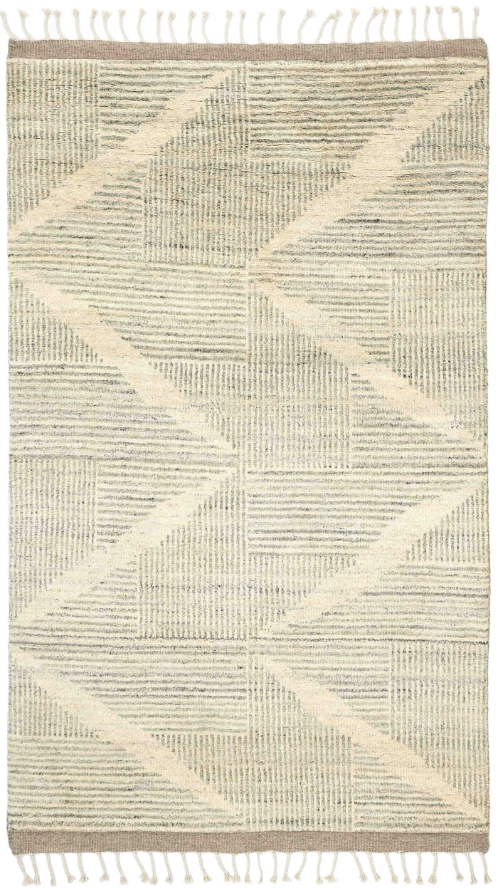 Geometrischer Beni Berber Teppich in hellgrau, beige und 245 cm x 150 cm groß