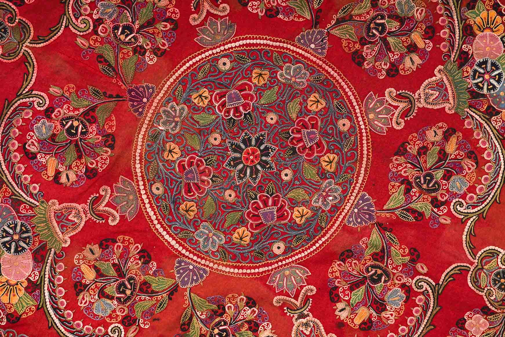 Antiker Suzani - Kaschmir Schal | 200 cm x 196 cm | Nr. Z-1973