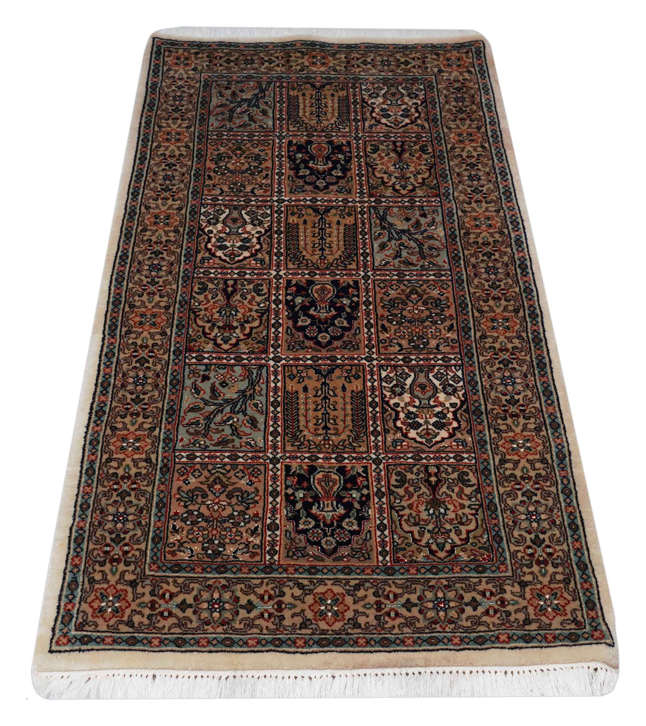 Bakhtiari Feldermuster Teppich | 143 cm x 71 cm | Nr. Z-2442