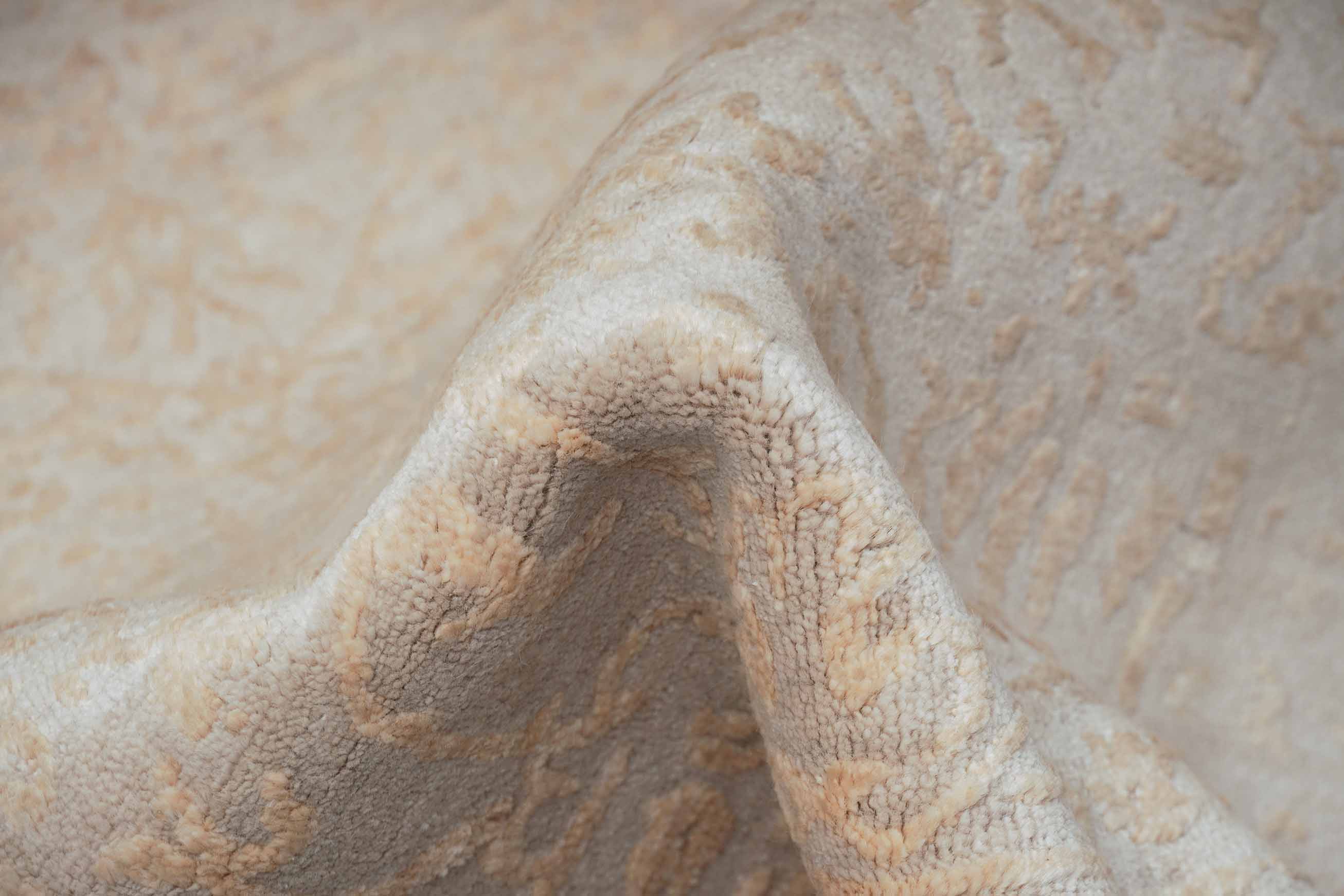 New Teheran Teppich in beige und 204 cm x 146 cm groß