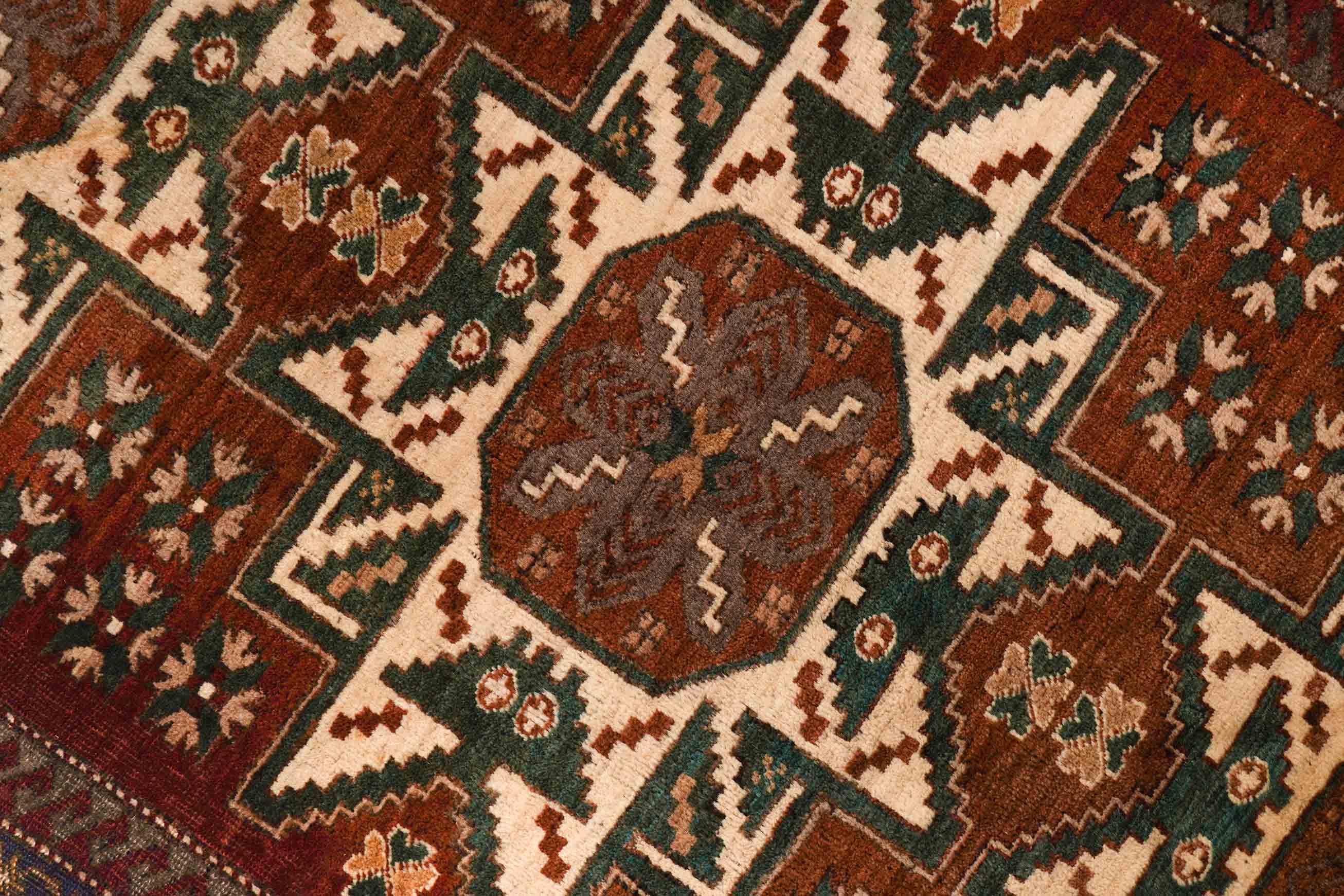 Alter Kazak | 224 cm x 152 cm | Nr. Z-2530